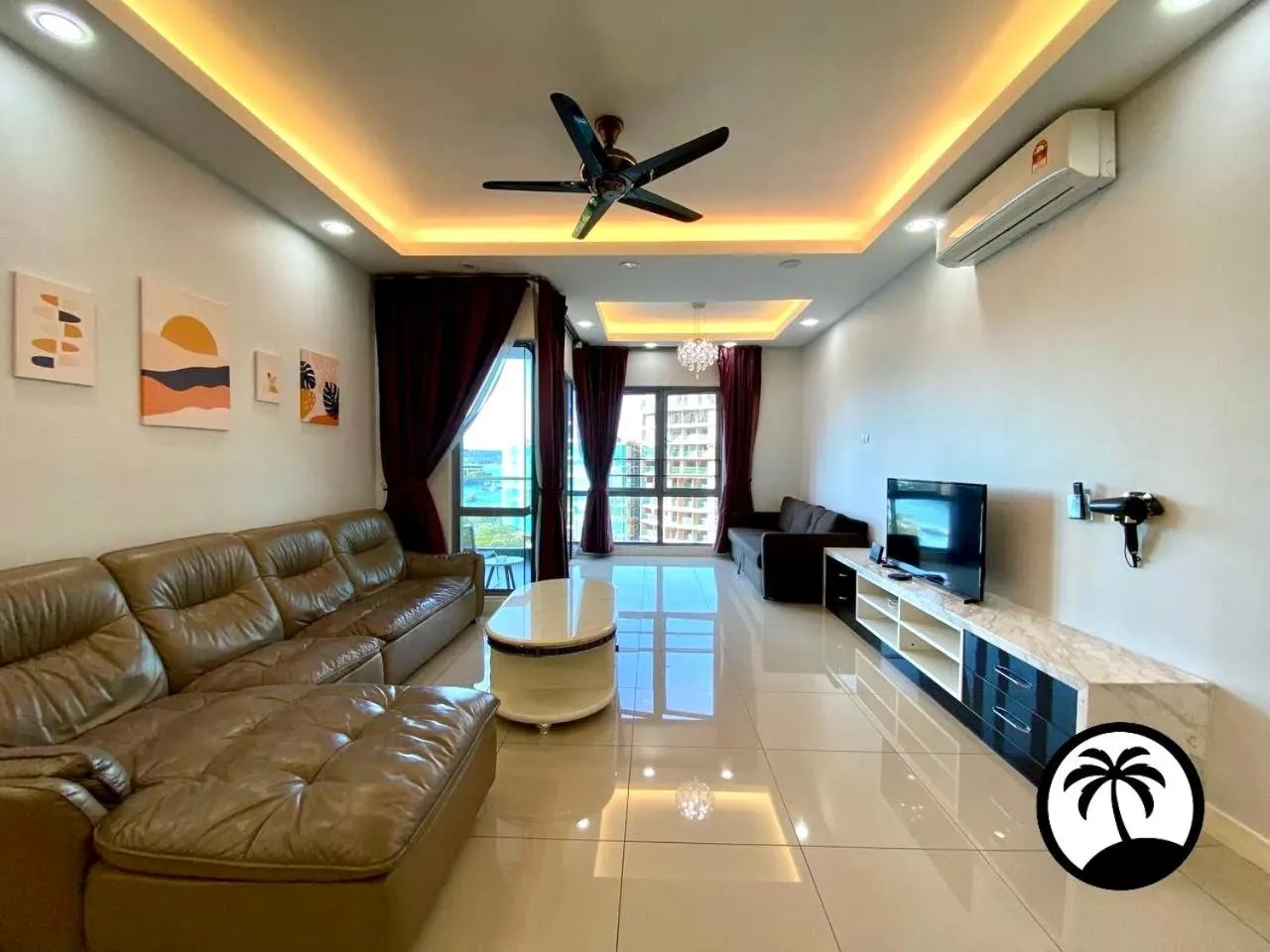 Living room in Paradise Suite at the Loft, Imago