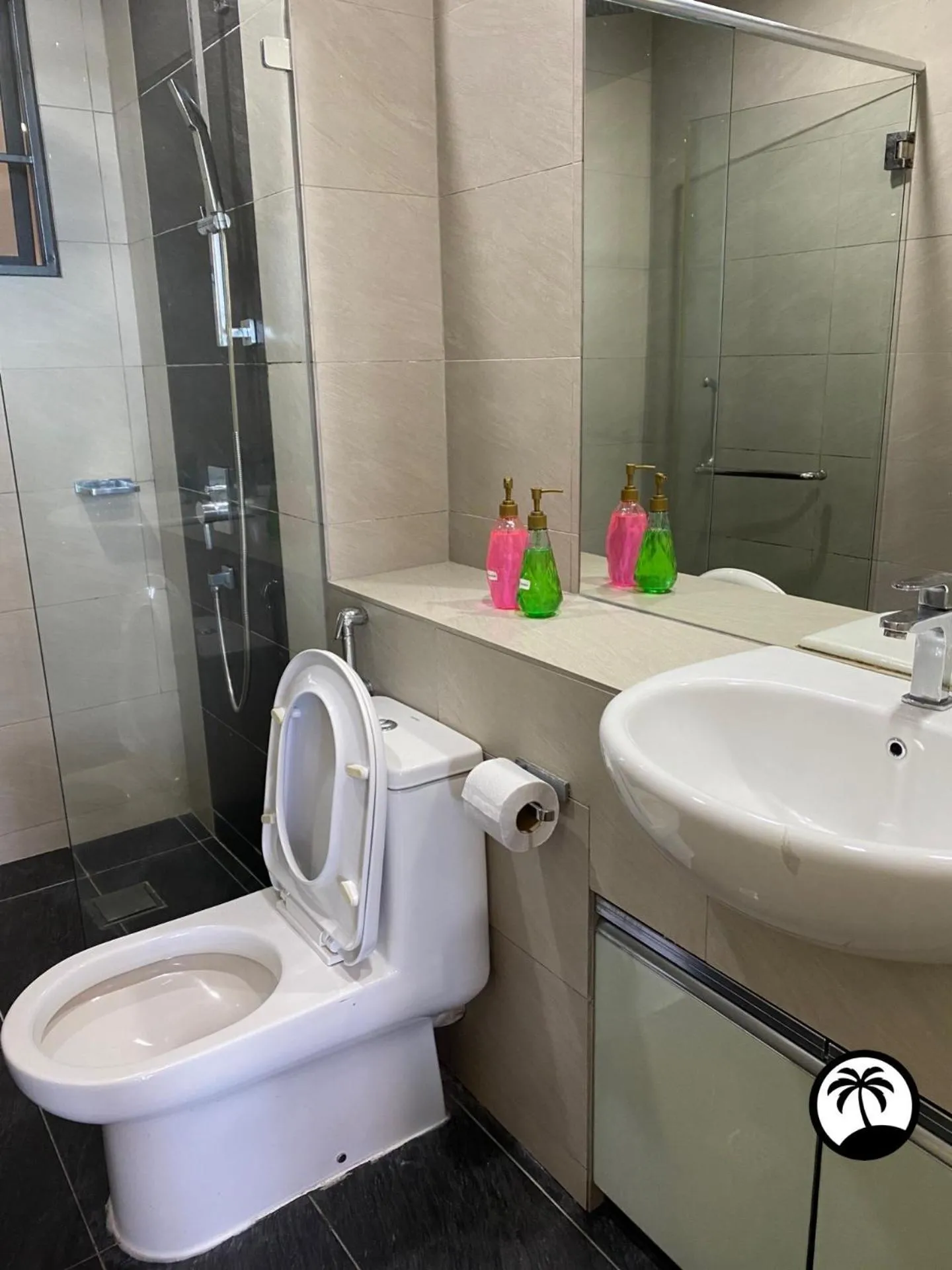 Bathroom in Paradise Suite at the Loft, Imago