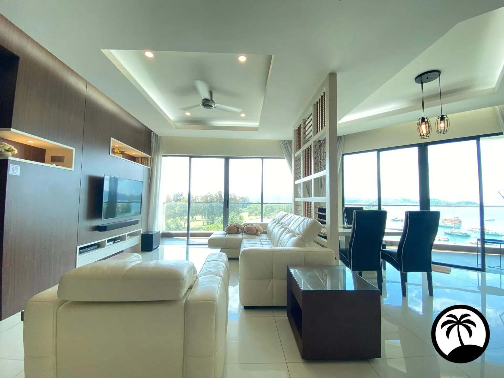 Living room in Paradise Suite at the Loft, Imago