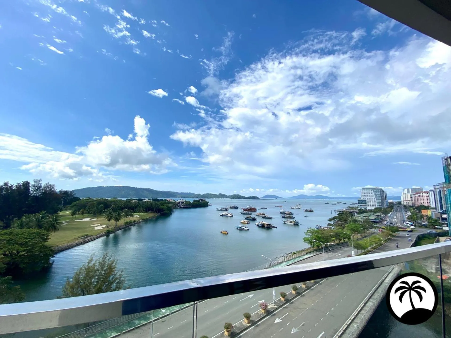 Sea view in Paradise Suite at the Loft, Imago