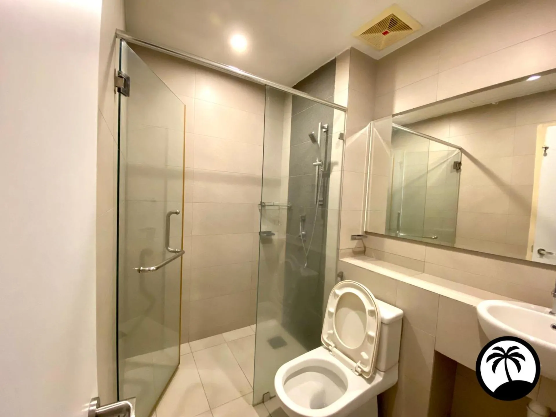 Bathroom in Paradise Suite at the Loft, Imago