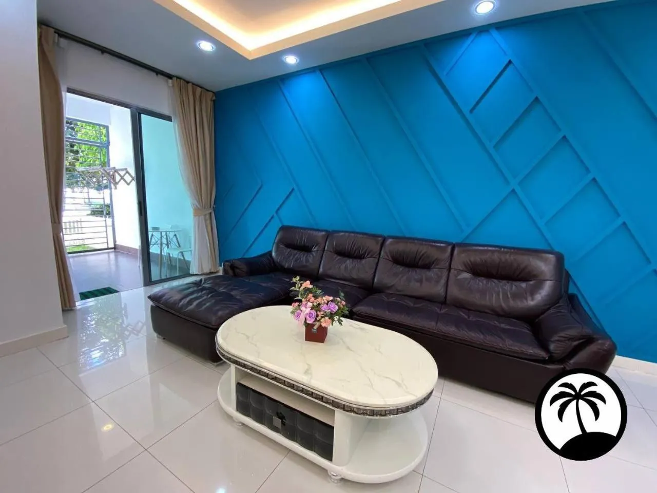 Seating area in Paradise Suite at the Loft, Imago