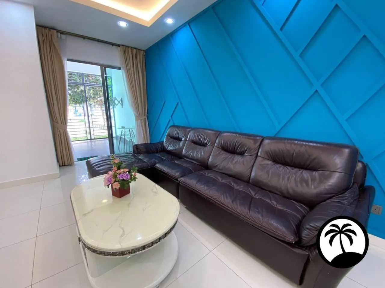 Seating area in Paradise Suite at the Loft, Imago
