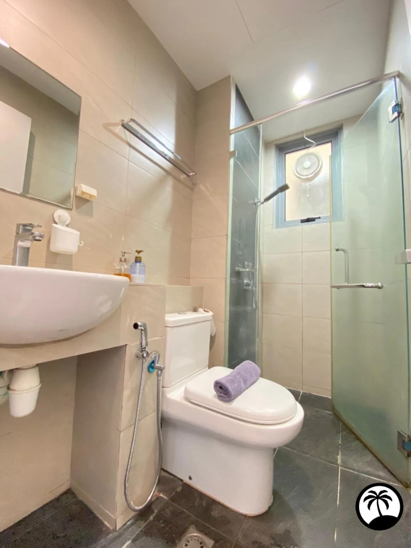 Bathroom in Paradise Suite at the Loft, Imago