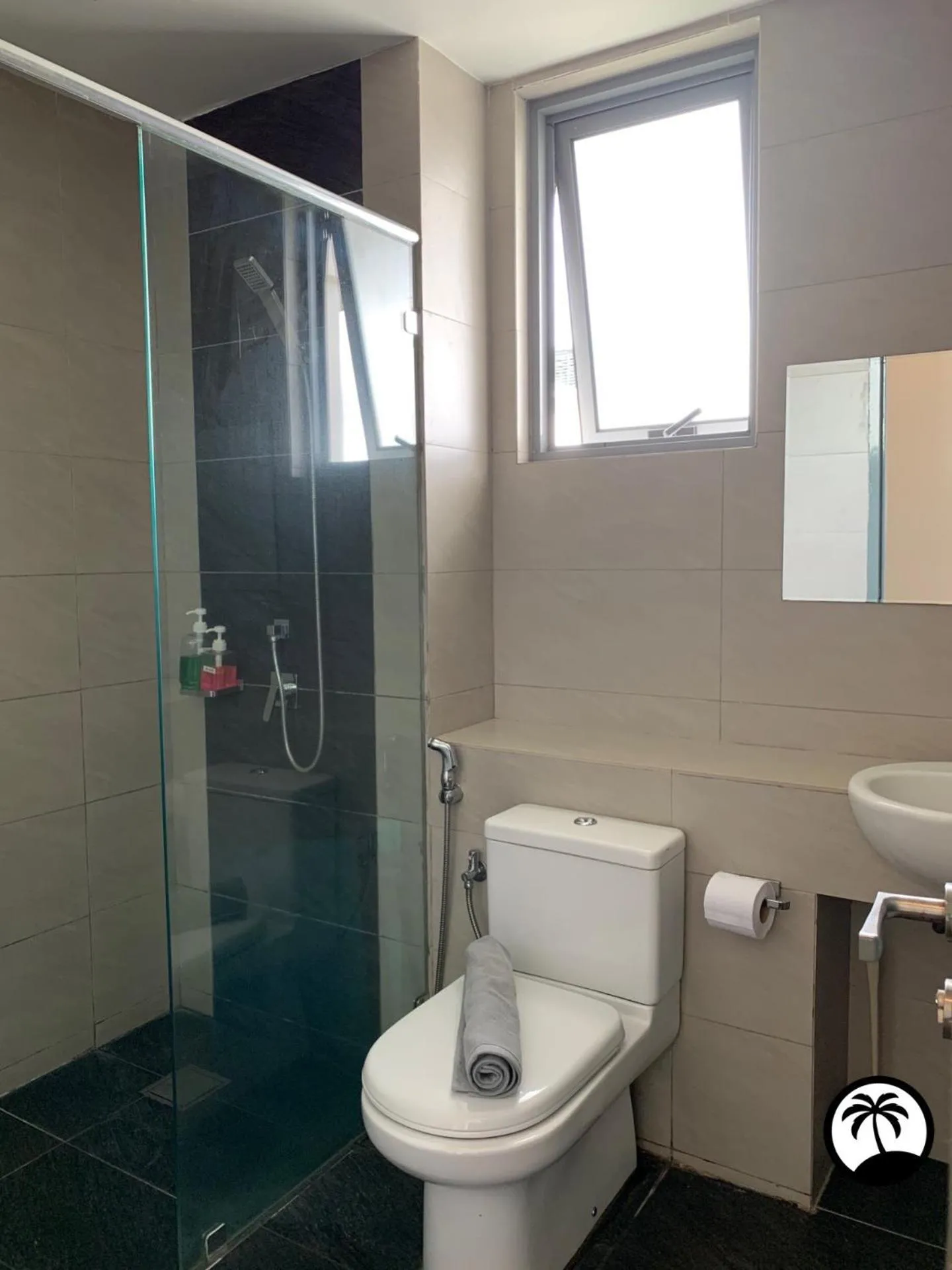 Bathroom in Paradise Suite at the Loft, Imago