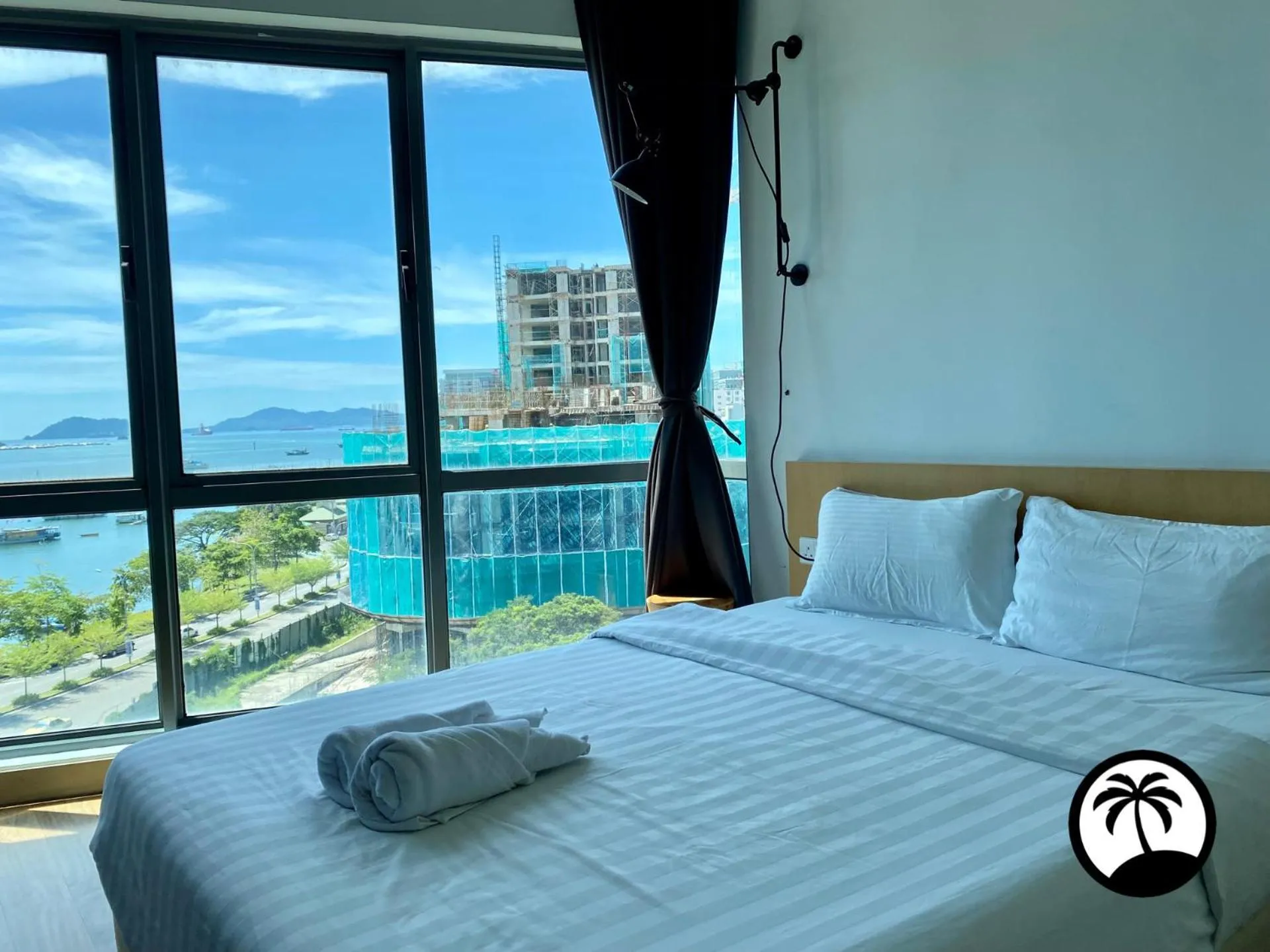 Bedroom, Bed in Paradise Suite at the Loft, Imago