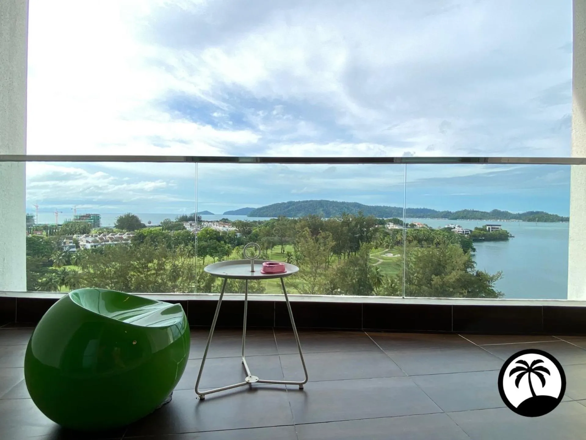 Balcony/Terrace in Paradise Suite at the Loft, Imago