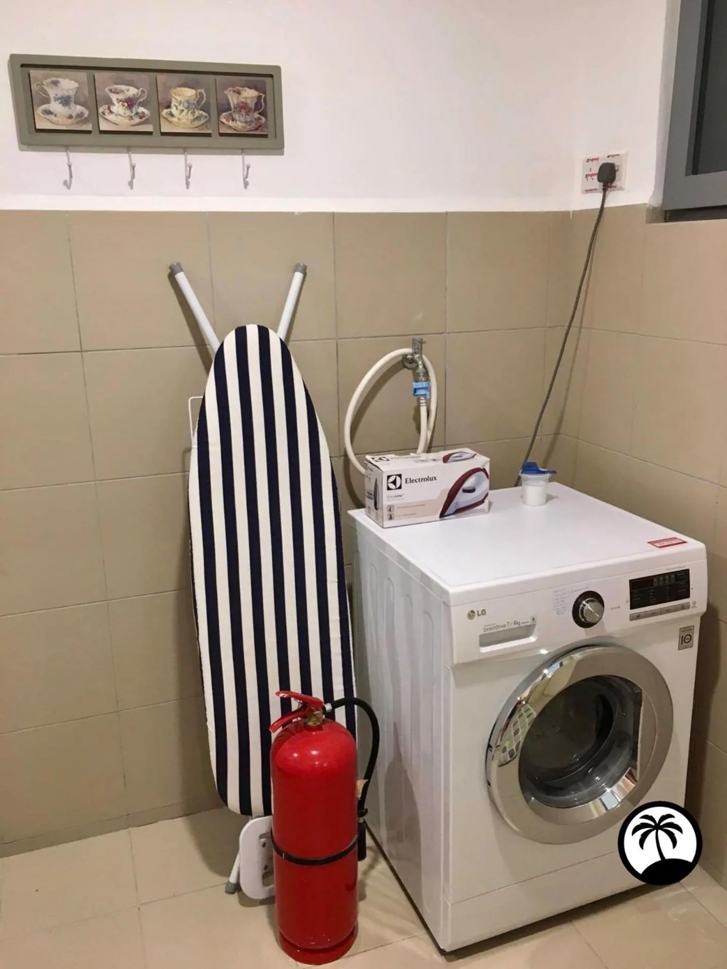 washing machine in Paradise Suite at the Loft, Imago