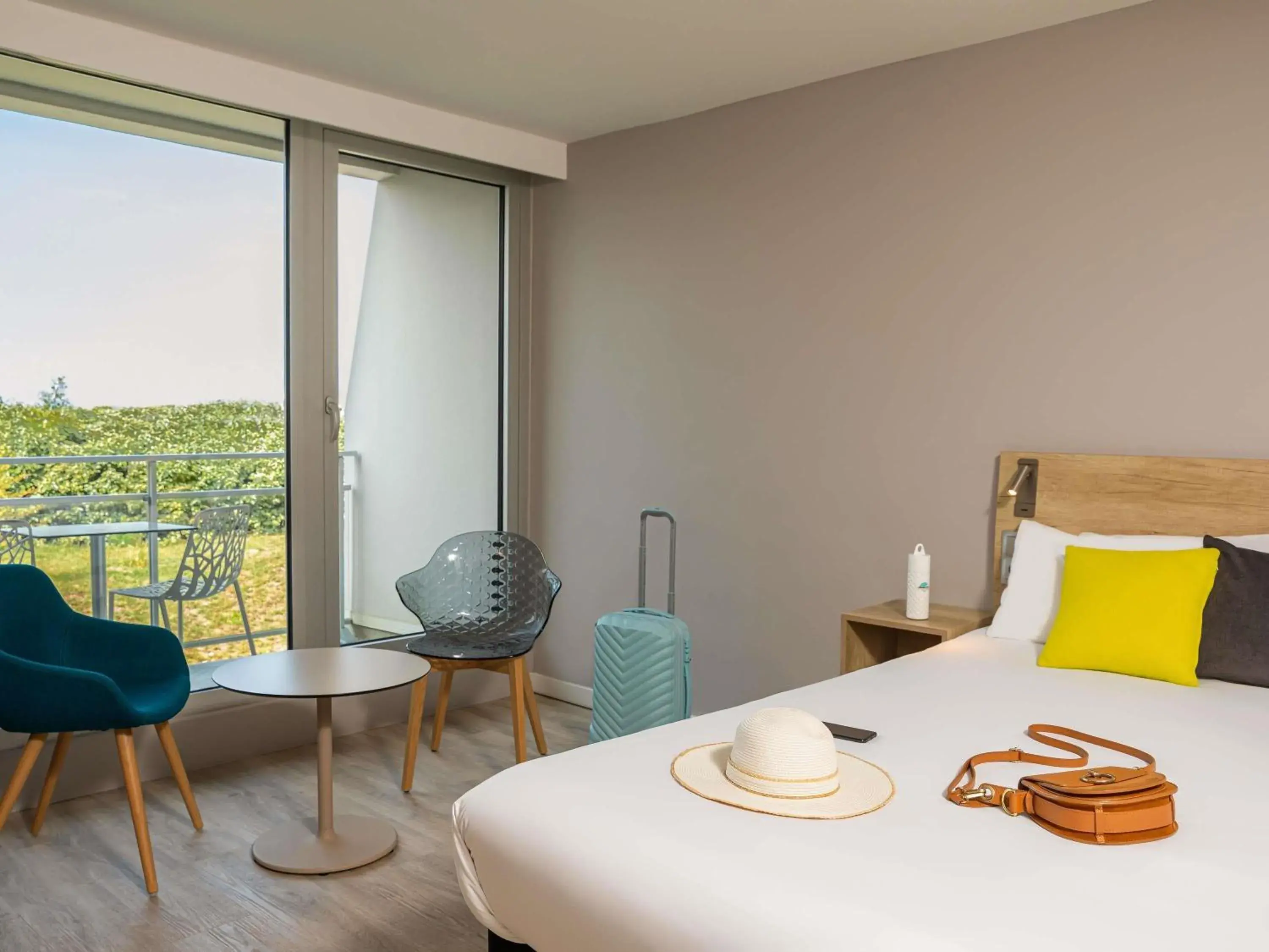 Bedroom, Bed in ibis Thalassa Le Touquet Bedroom, Bed in ibis Thalassa Le Touquet