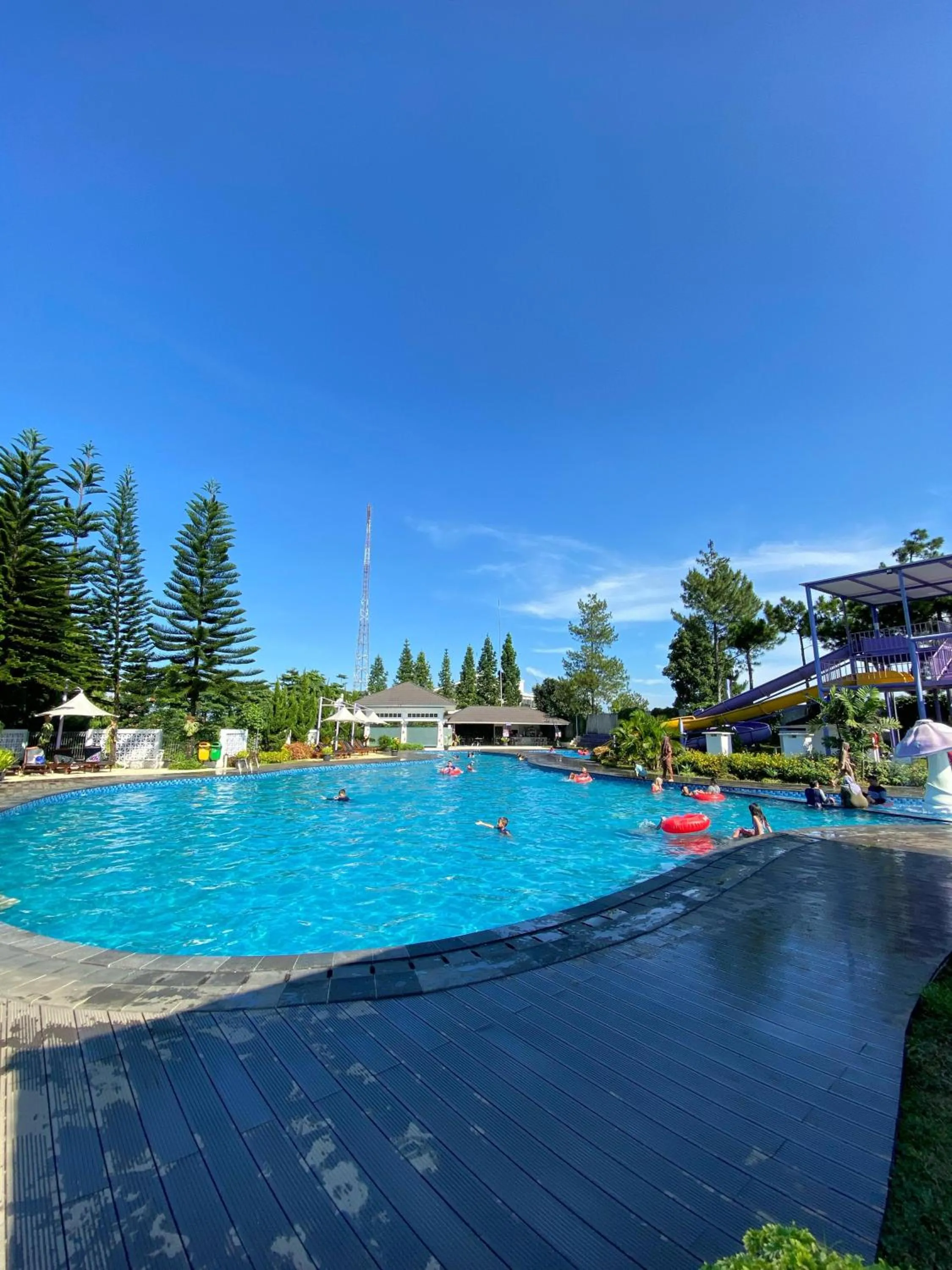 Swimming pool in Beth Kasegaran Theresia