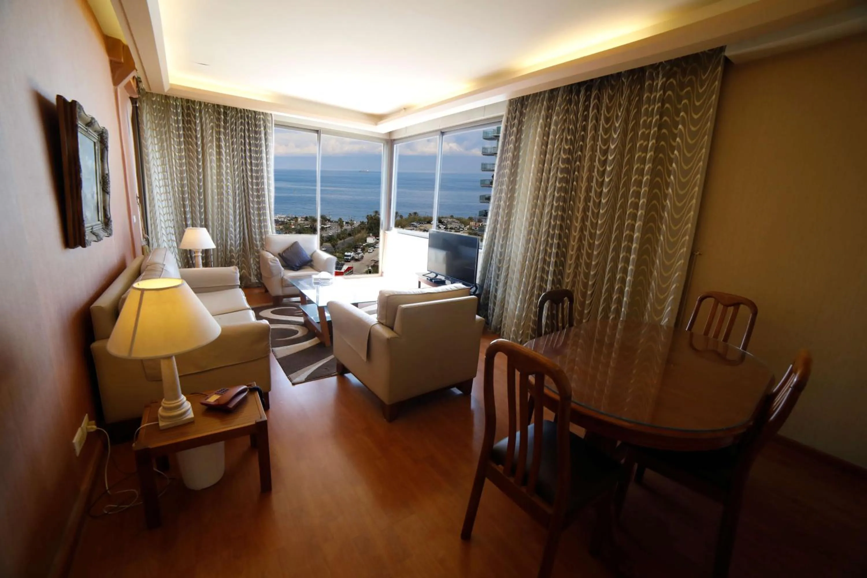 Seating area in Holiday Home Suites