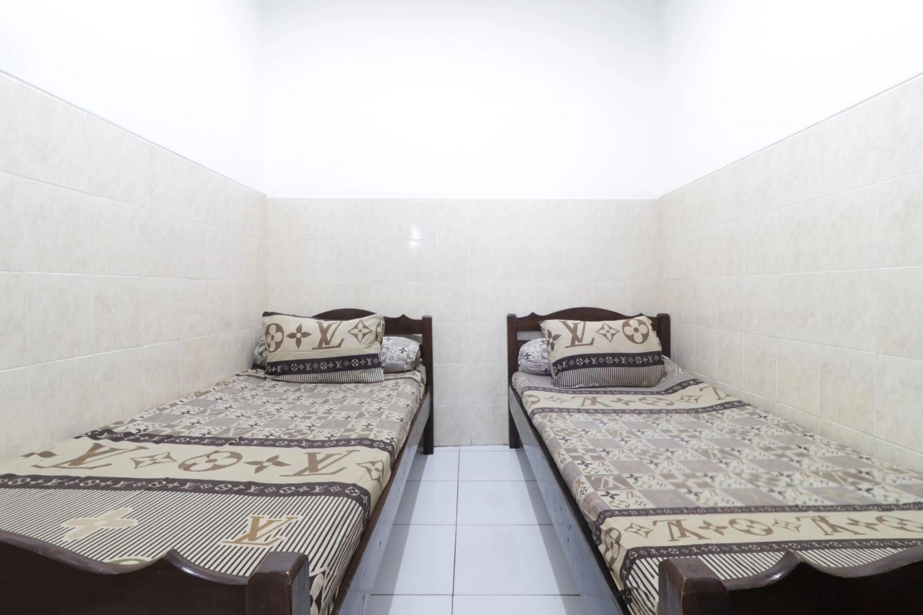 Bedroom, Bed in Hotel Omah Ampel Syariah