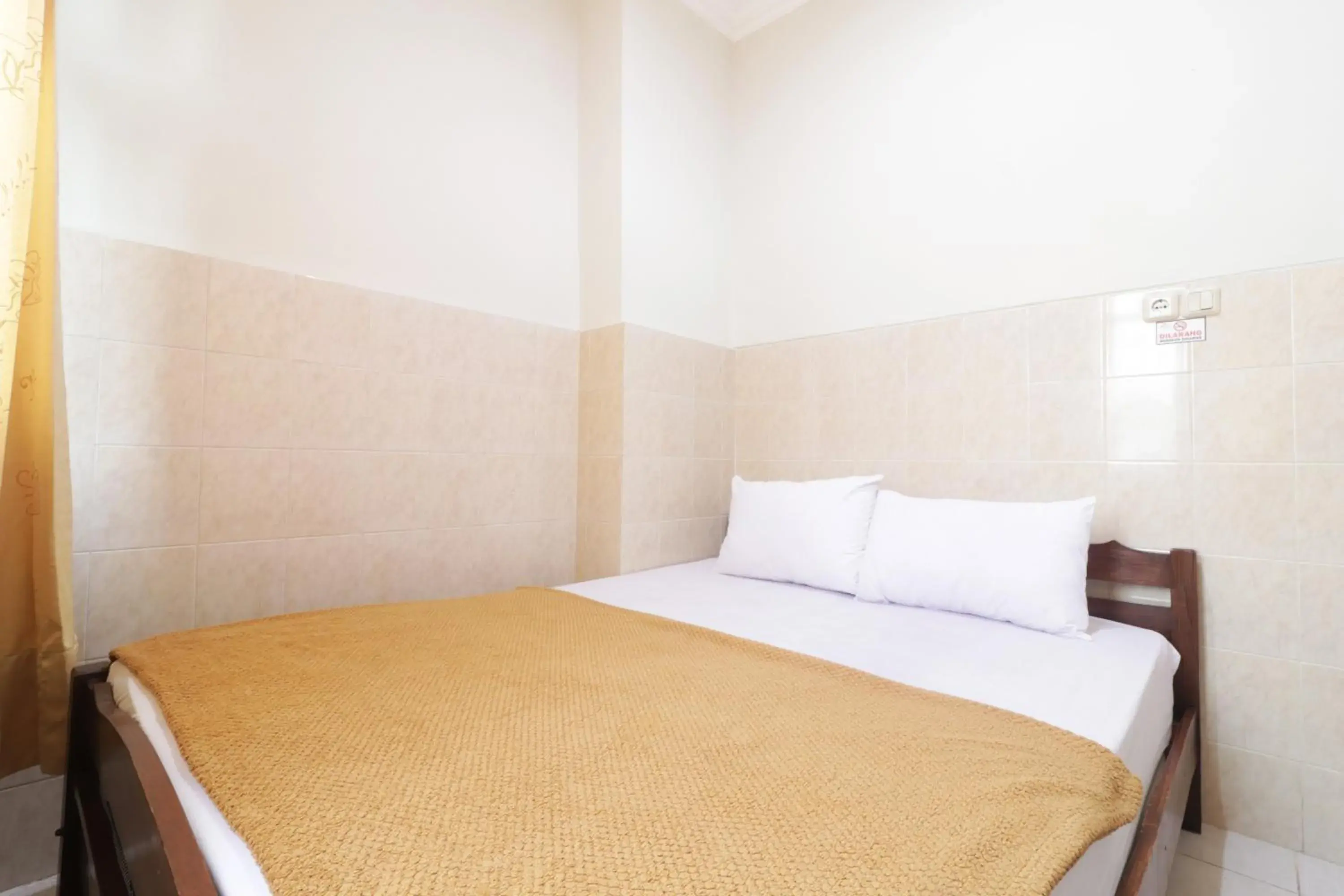 Bedroom, Bed in Hotel Omah Ampel Syariah Bedroom, Bed in Hotel Omah Ampel Syariah