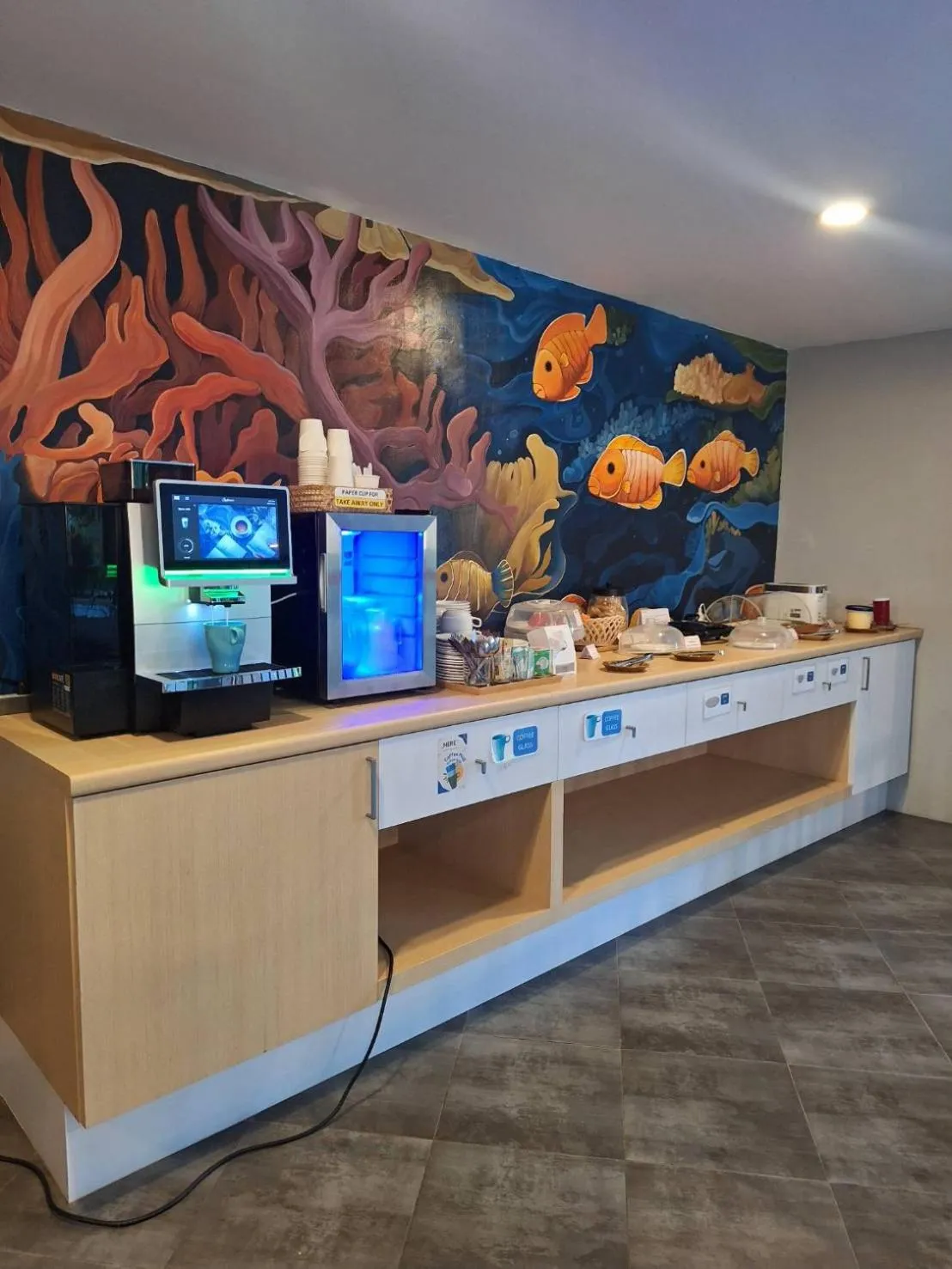 Food and drinks in Atom Phuket Hotel