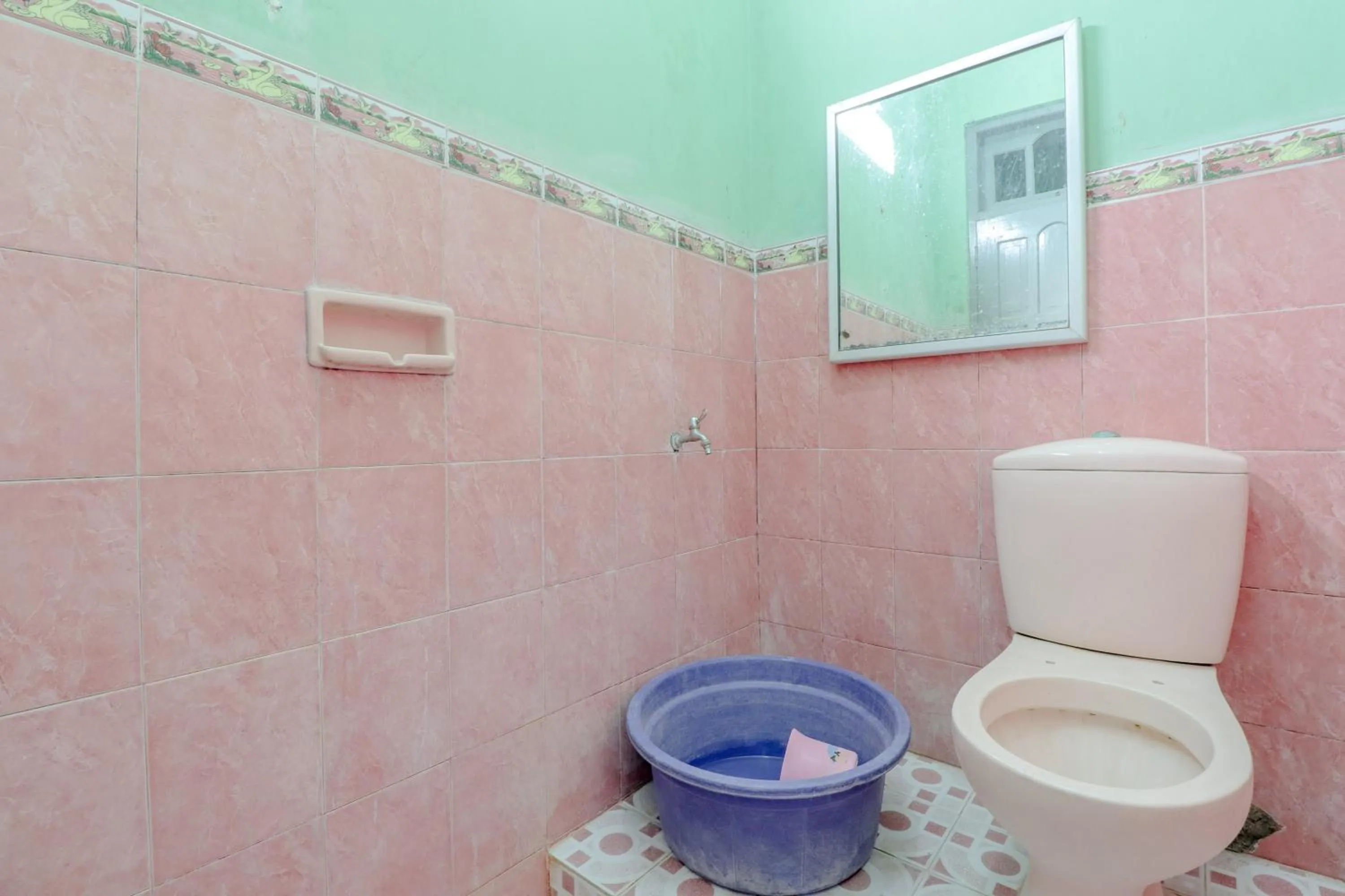 Bathroom in Losmen Panorama