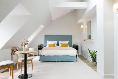 Bed in HOY Paris - Yoga Hotel Bed in HOY Paris - Yoga Hotel