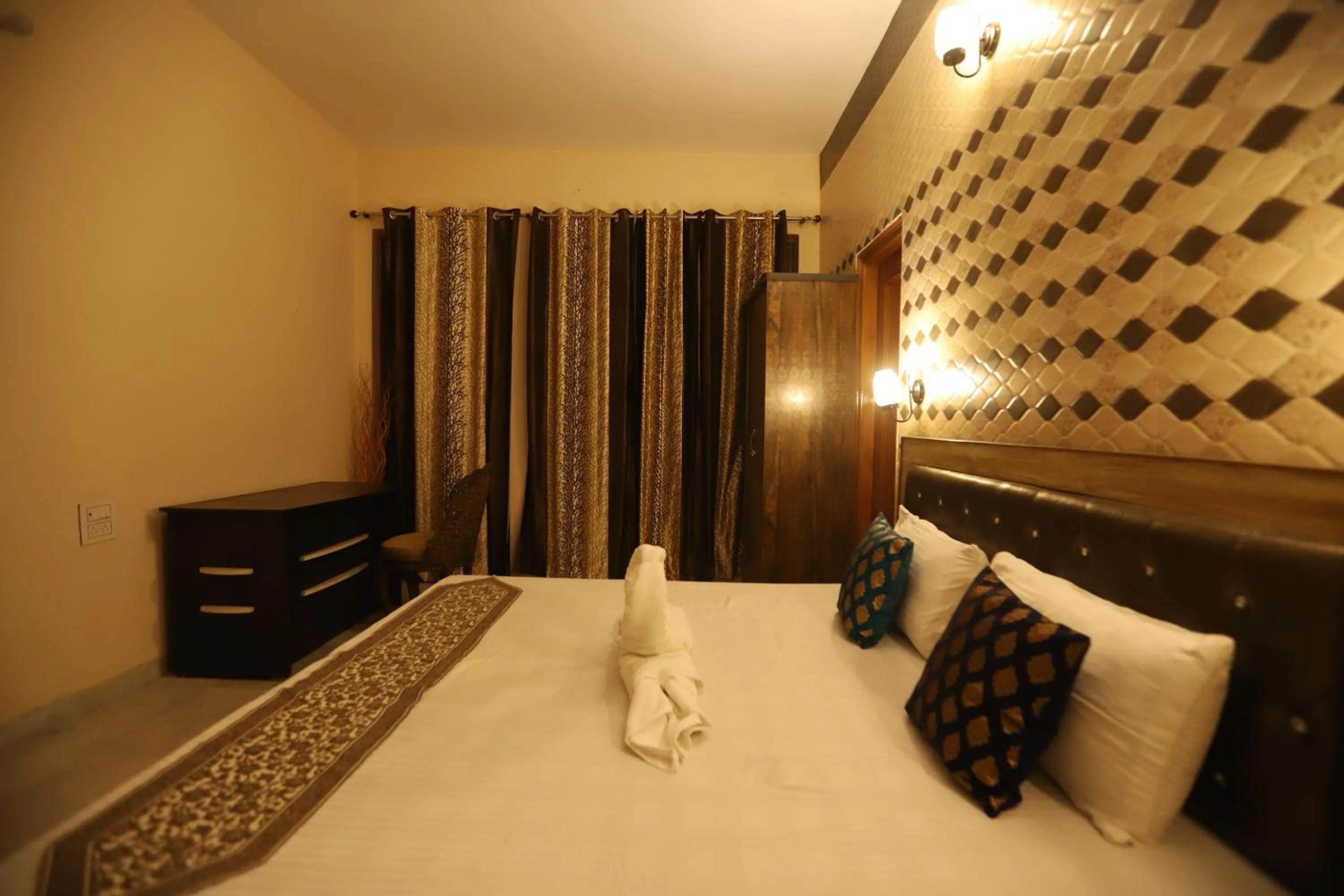 Deluxe Double Room with Balcony - single occupancy in Karta-Purakh an Ayurvedic Stay