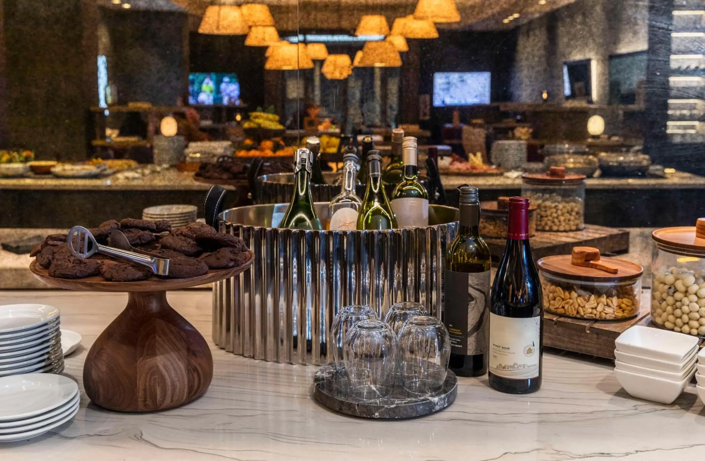 Restaurant/places to eat in Thompson Central Park New York, by Hyatt Restaurant/places to eat in Thompson Central Park New York, by Hyatt