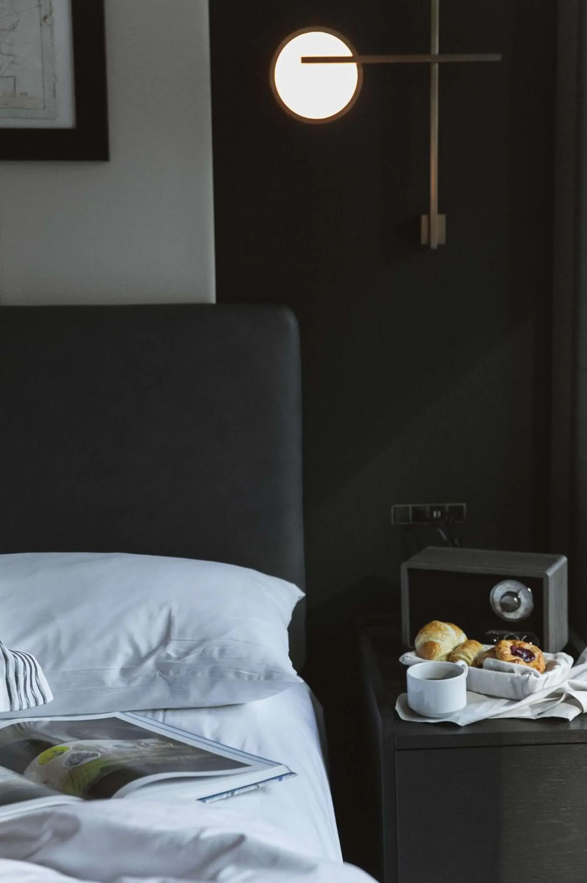 Bedroom, Bed in Thompson Central Park New York, by Hyatt Bedroom, Bed in Thompson Central Park New York, by Hyatt