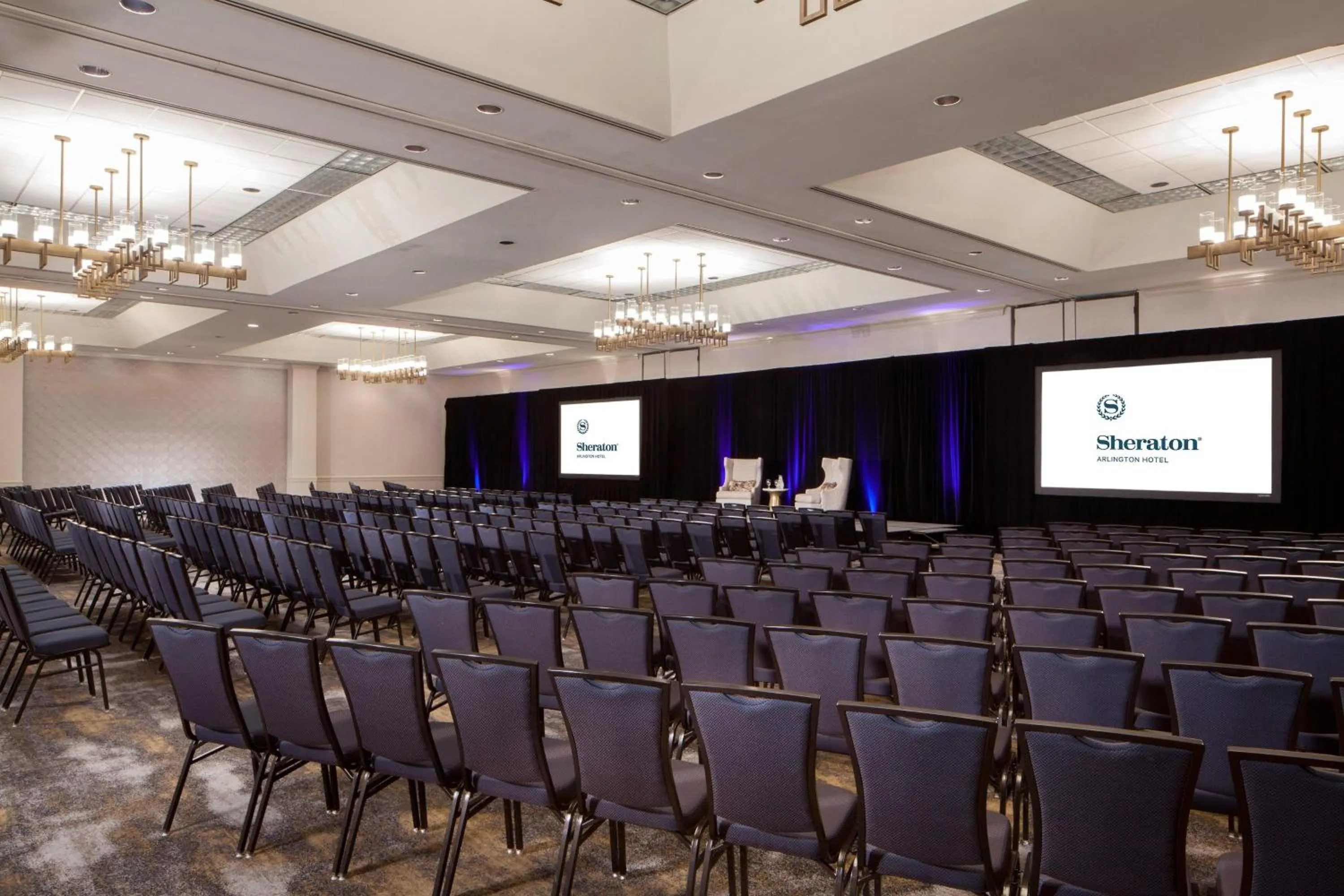 Meeting/conference room in Sheraton Arlington Hotel