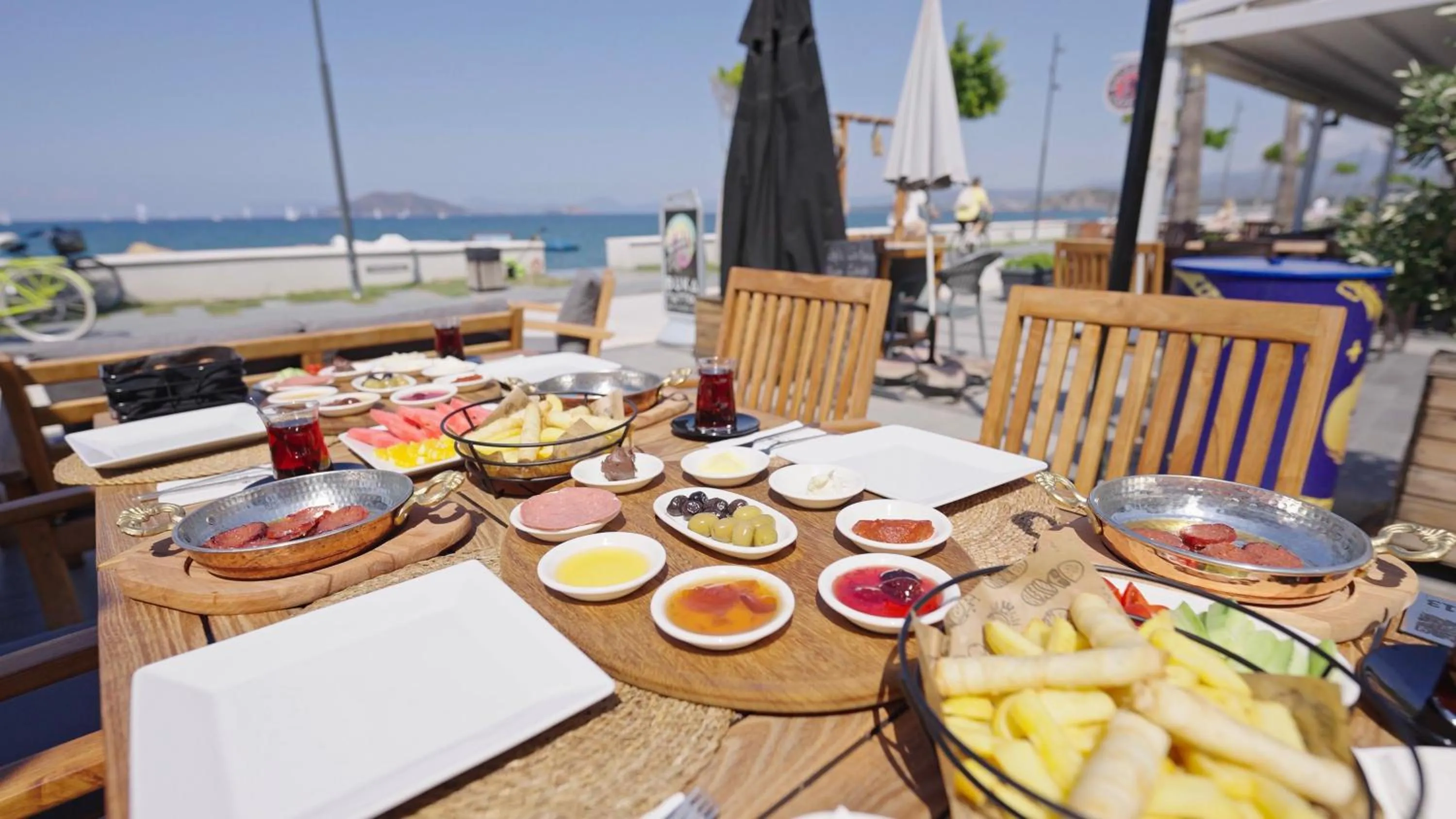 Property building in Yasemin Hotel