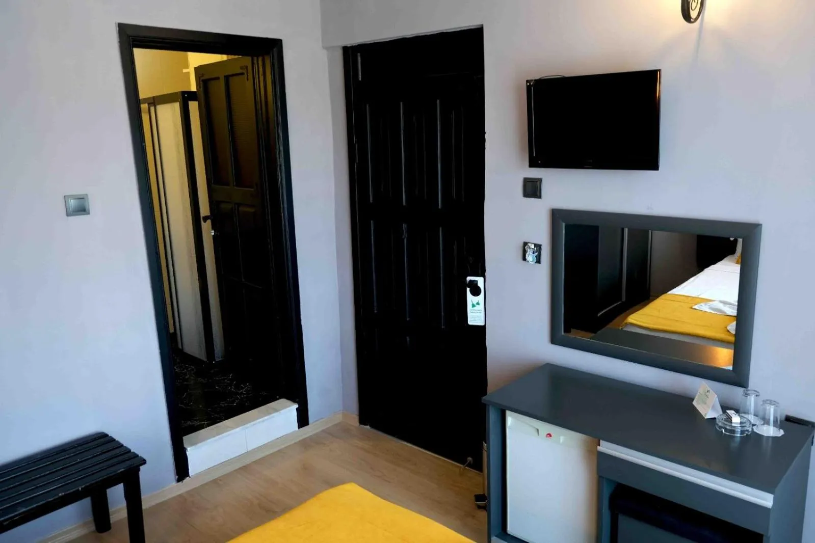 TV and multimedia, Bed in Yasemin Hotel