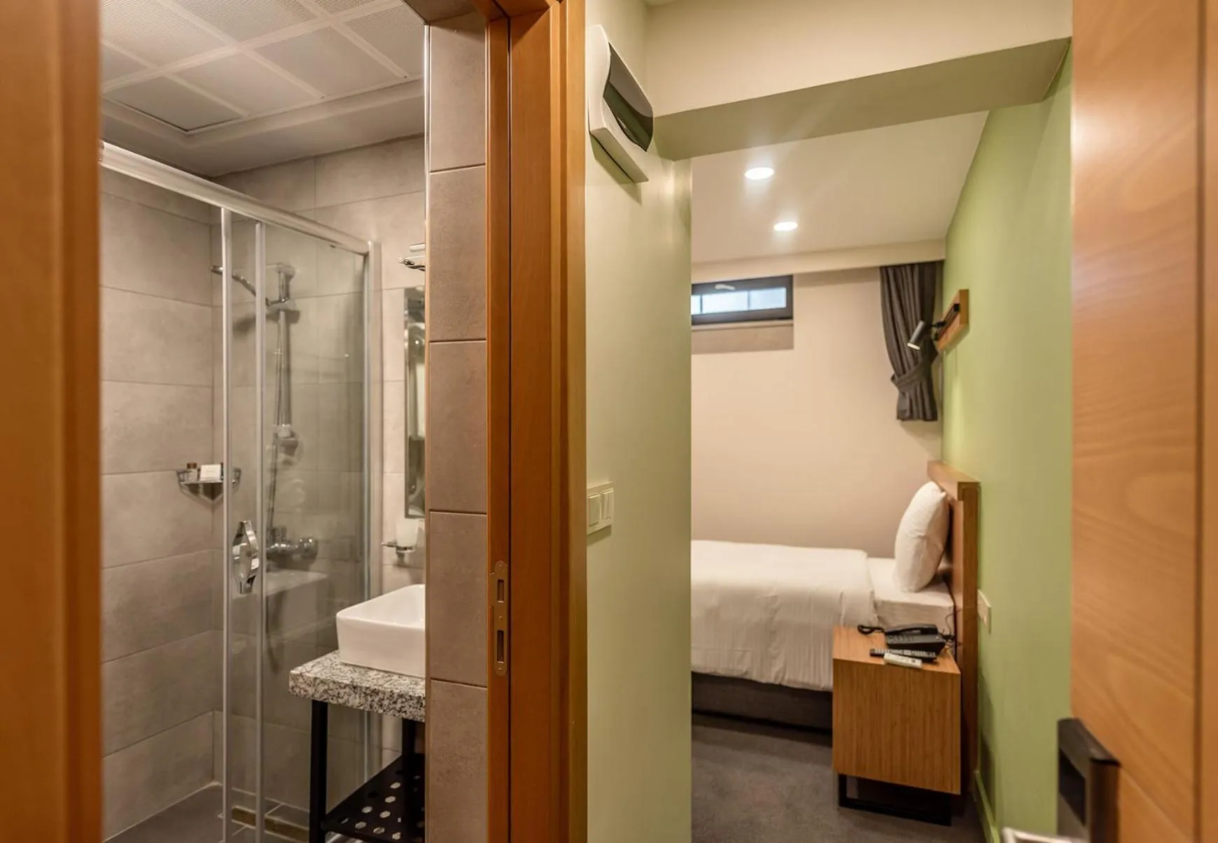 Bathroom, Bed in Bram Hotel Istanbul