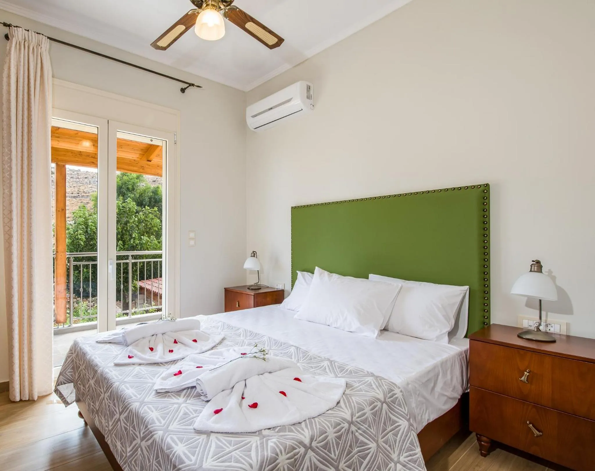Bedroom, Bed in Villa Koutalas