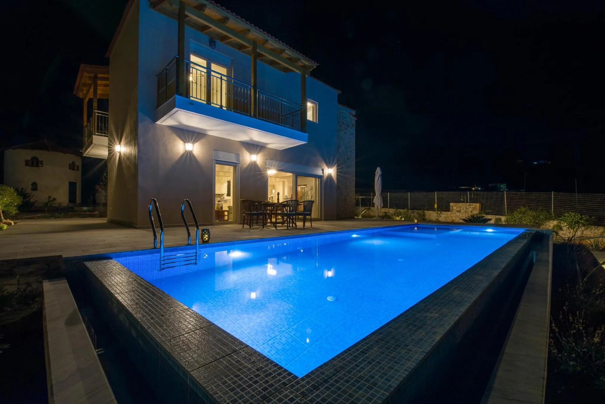 Property building in Villa Koutalas