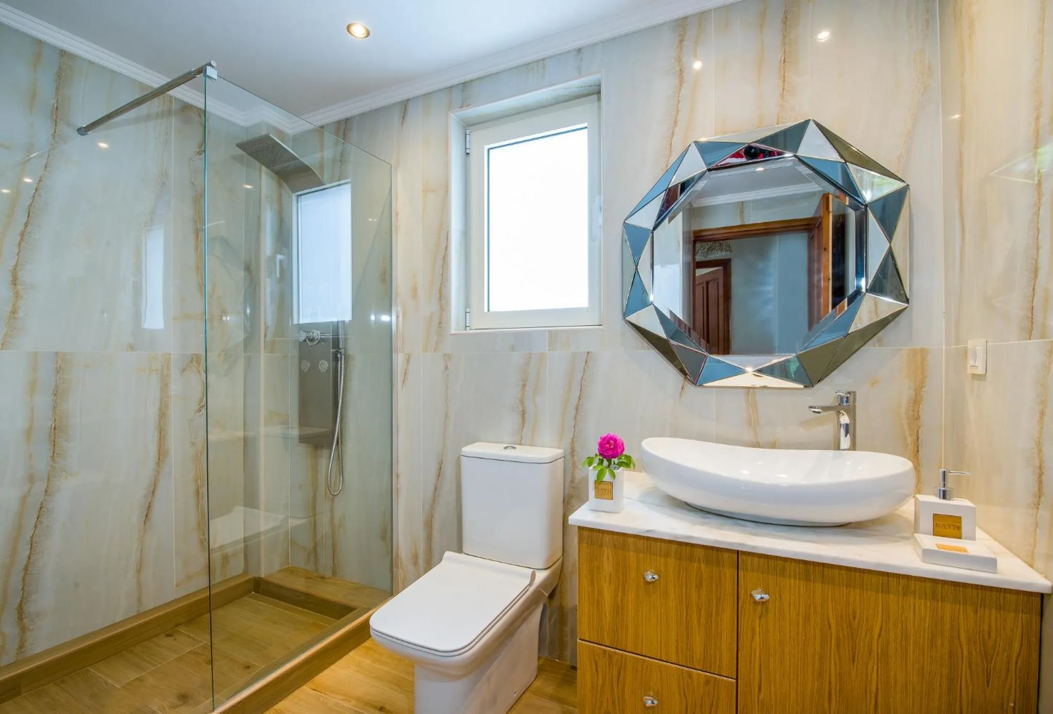Bathroom in Villa Koutalas