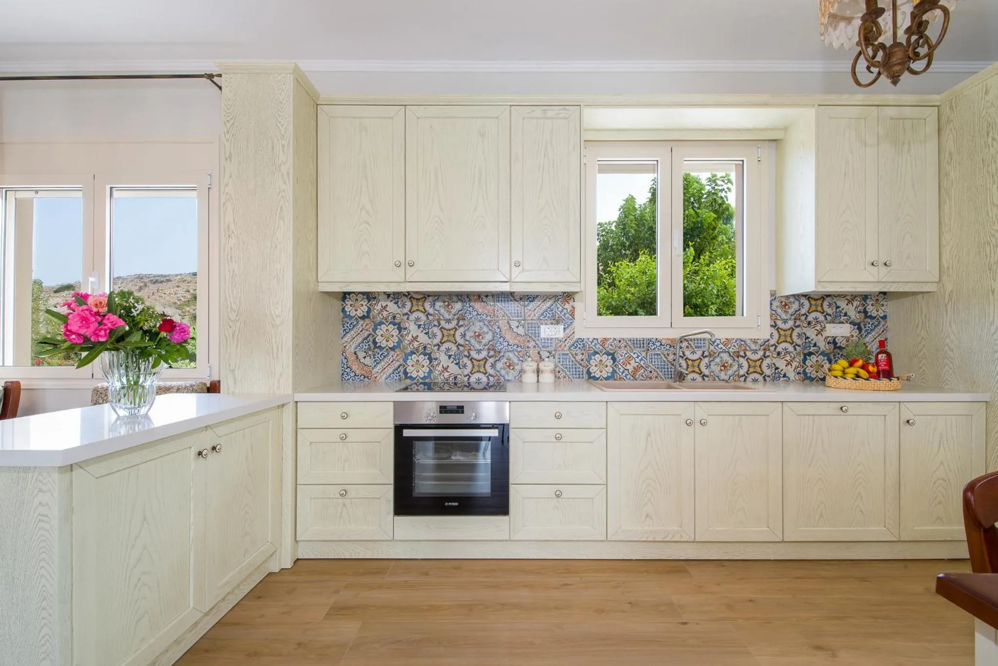 Kitchen or kitchenette in Villa Koutalas