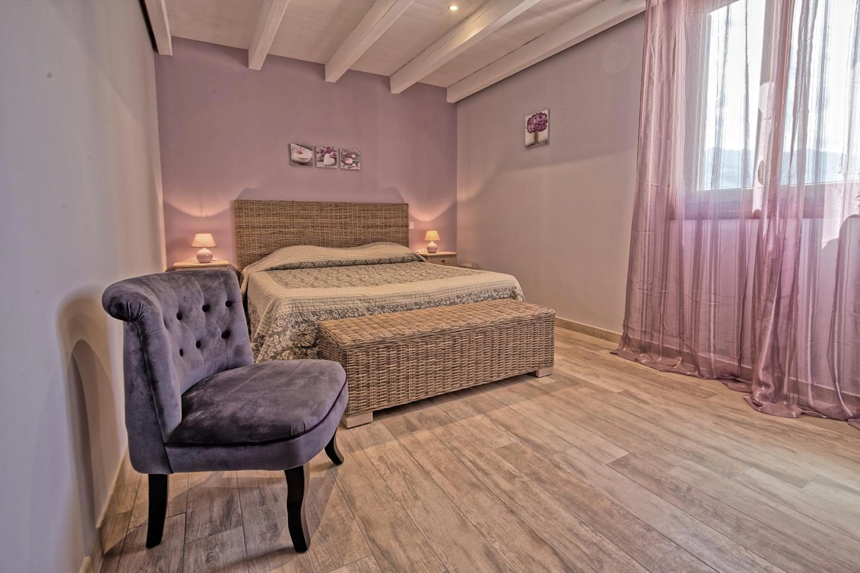 Bed in Auberge Lustincone
