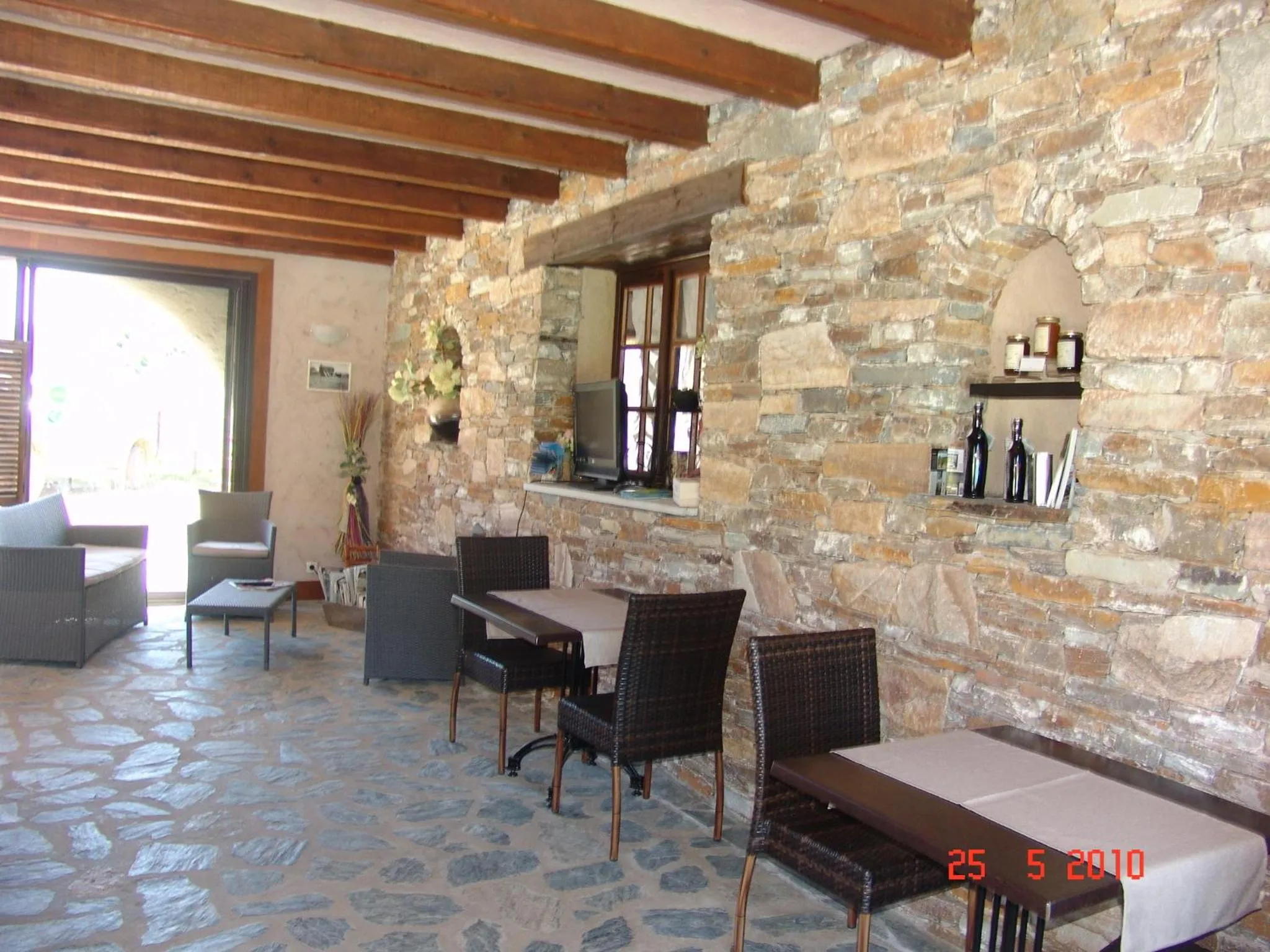 Lounge or bar in Auberge Lustincone
