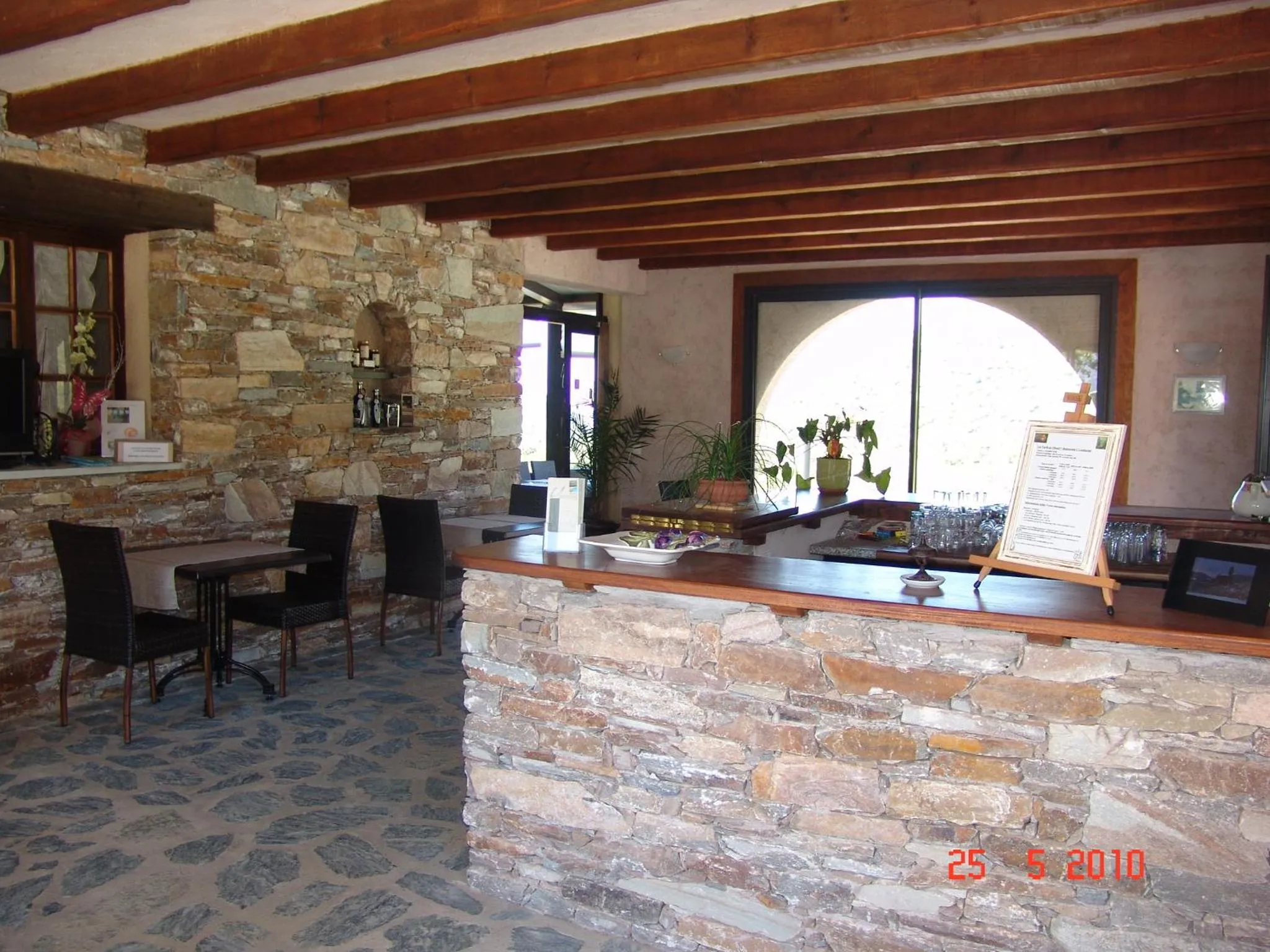 Lounge or bar in Auberge Lustincone