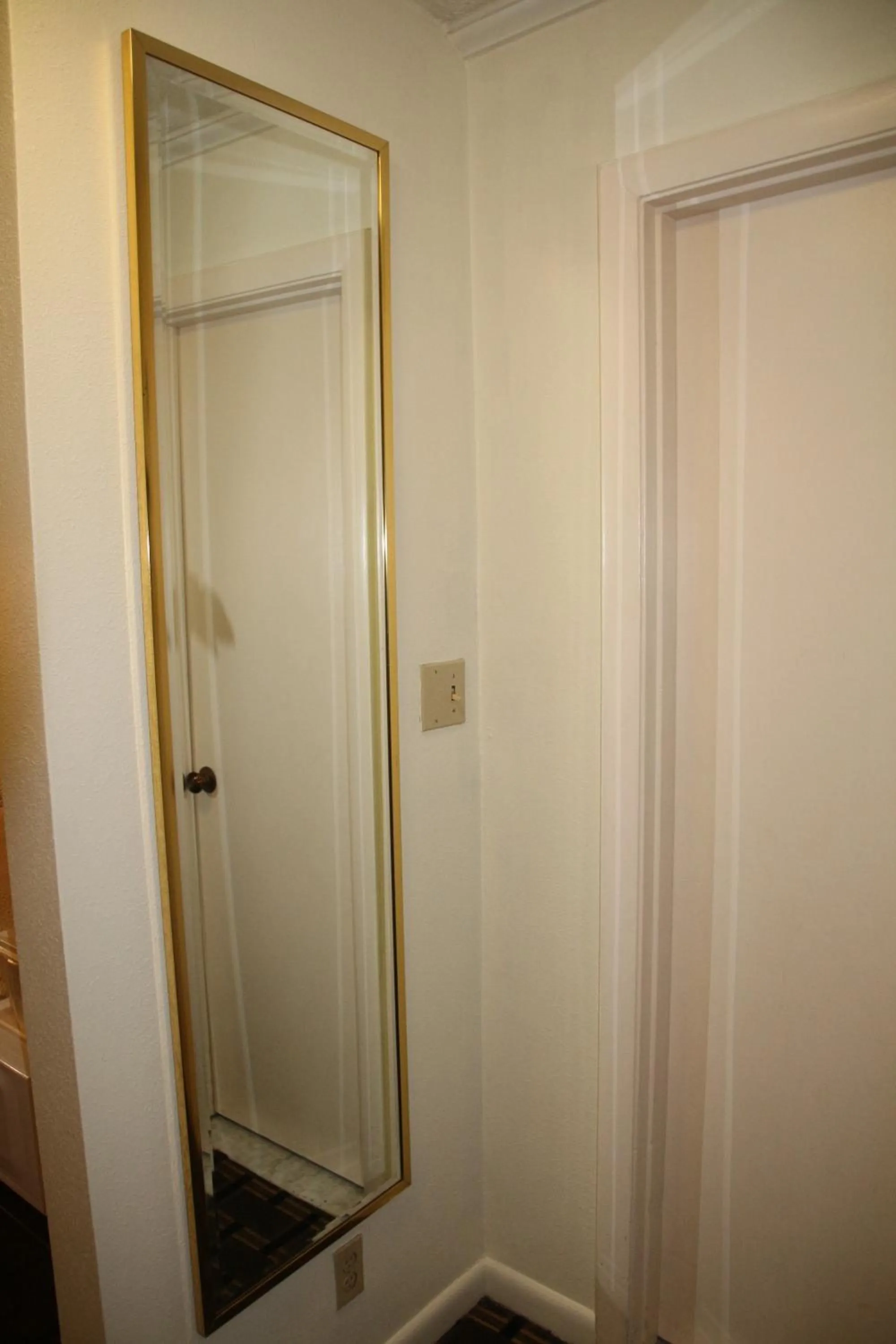 Bedroom in Bedford Plaza Hotel - Boston