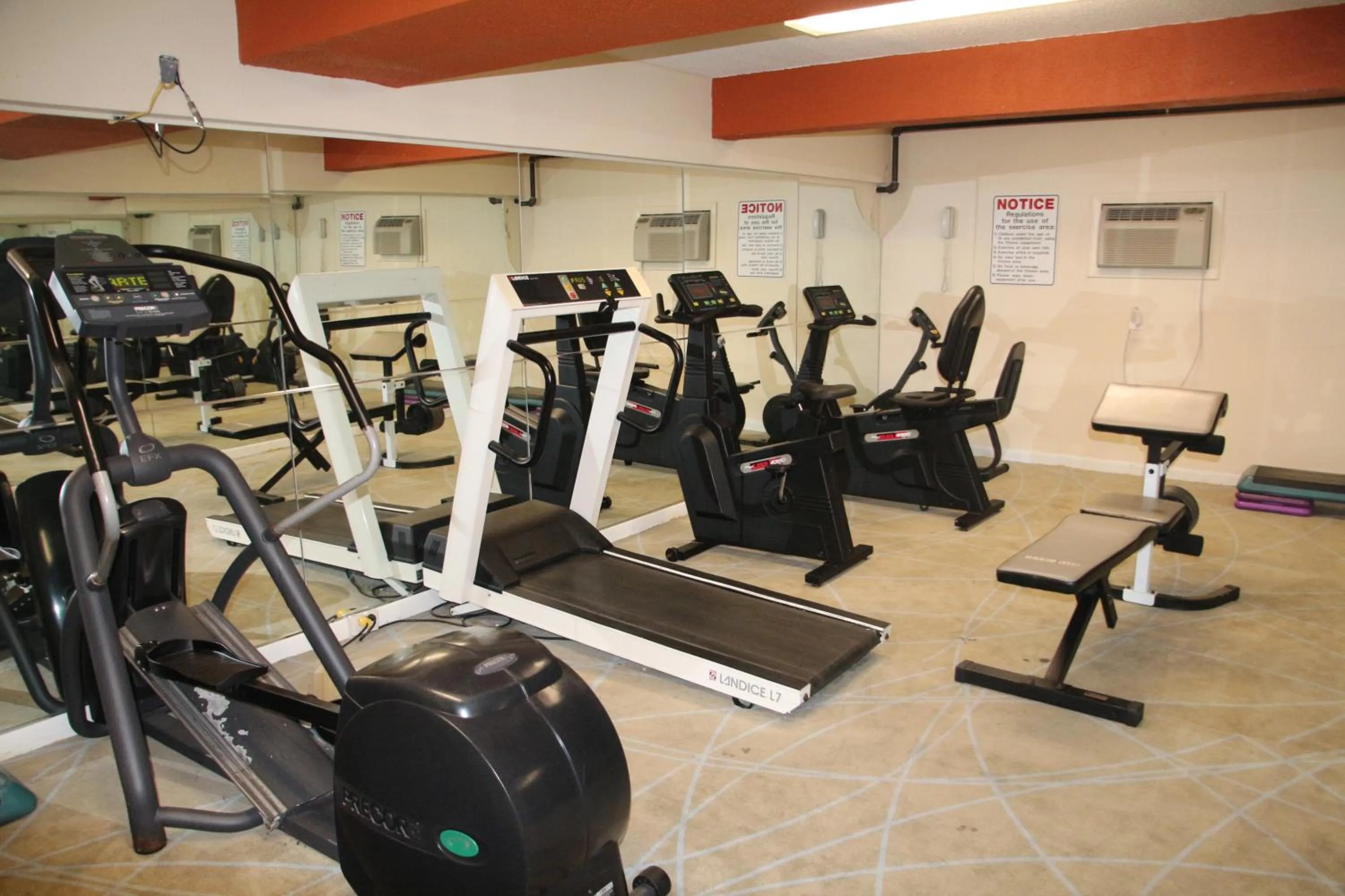Fitness centre/facilities in Bedford Plaza Hotel - Boston