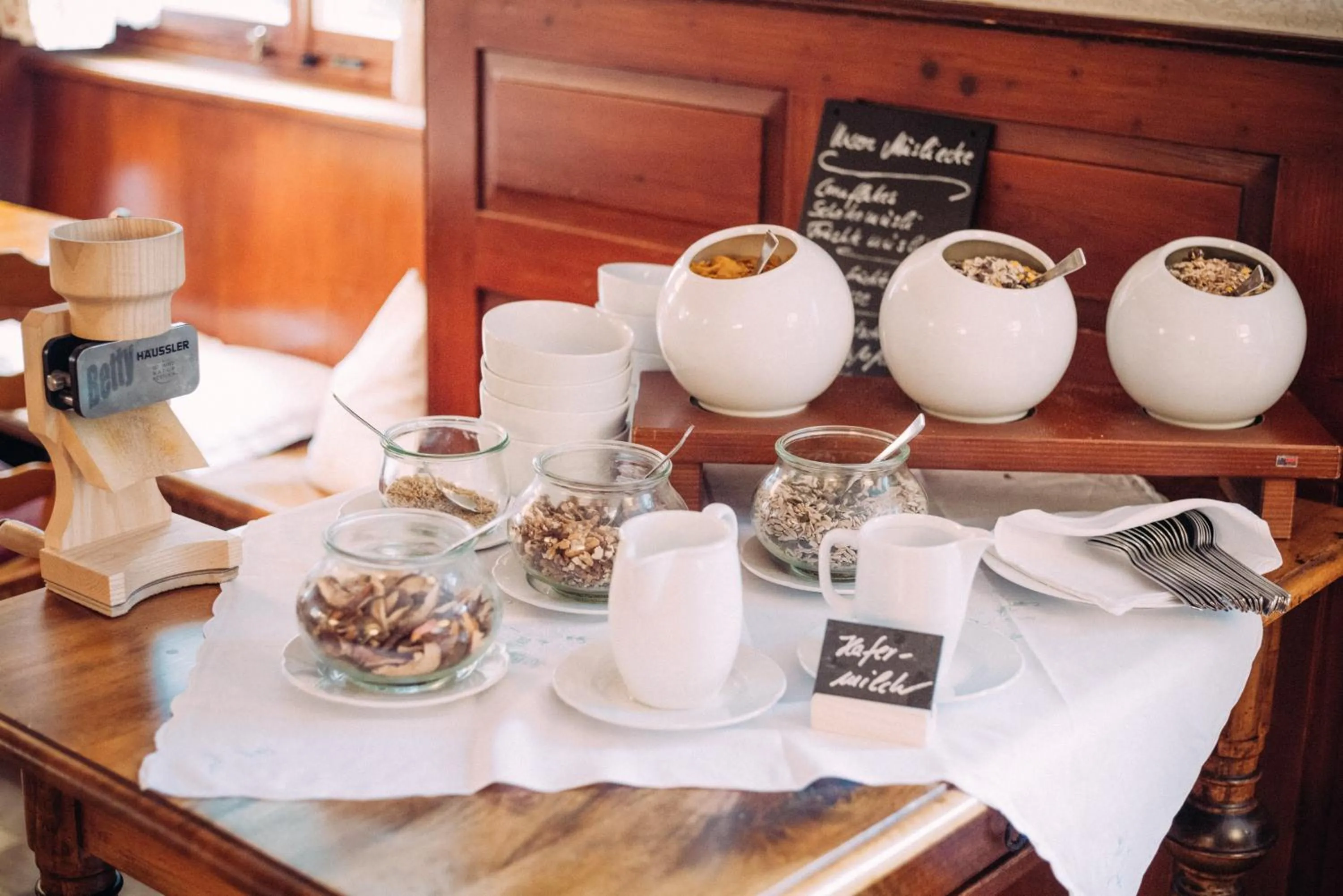 Buffet breakfast in Landgasthof Keller