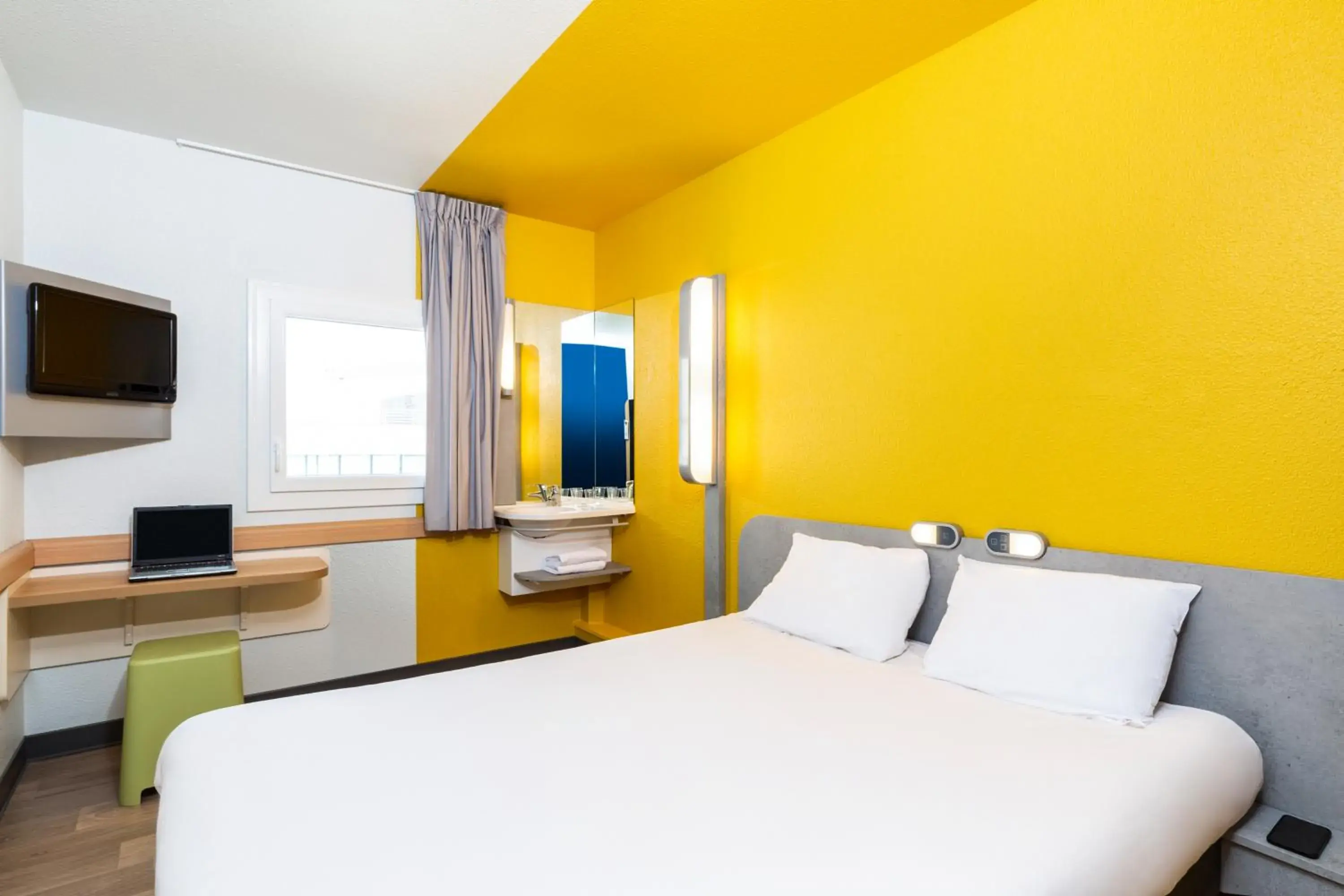 Bed in ibis budget Paris Porte de Vincennes Bed in ibis budget Paris Porte de Vincennes