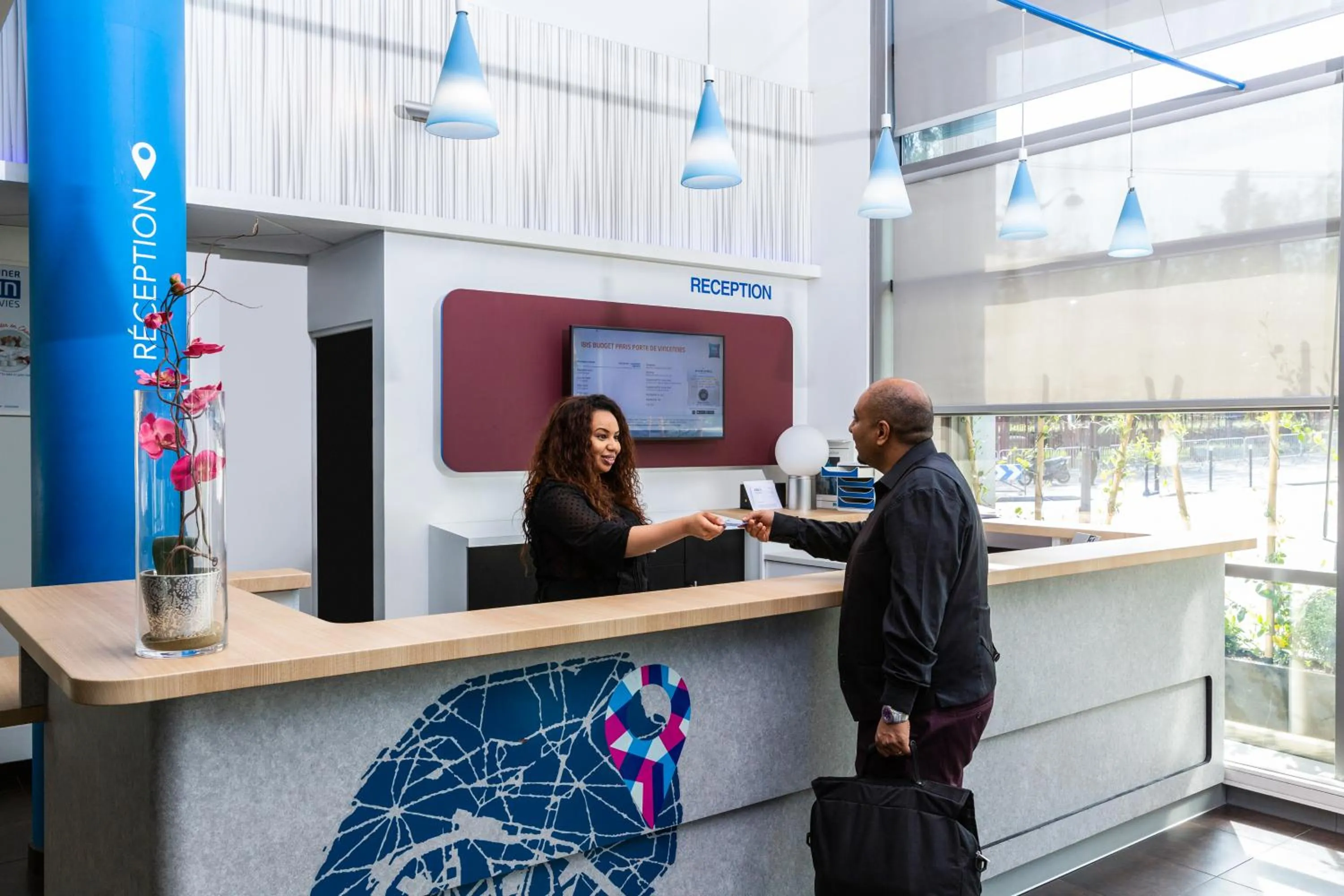 Lobby or reception in ibis budget Paris Porte de Vincennes