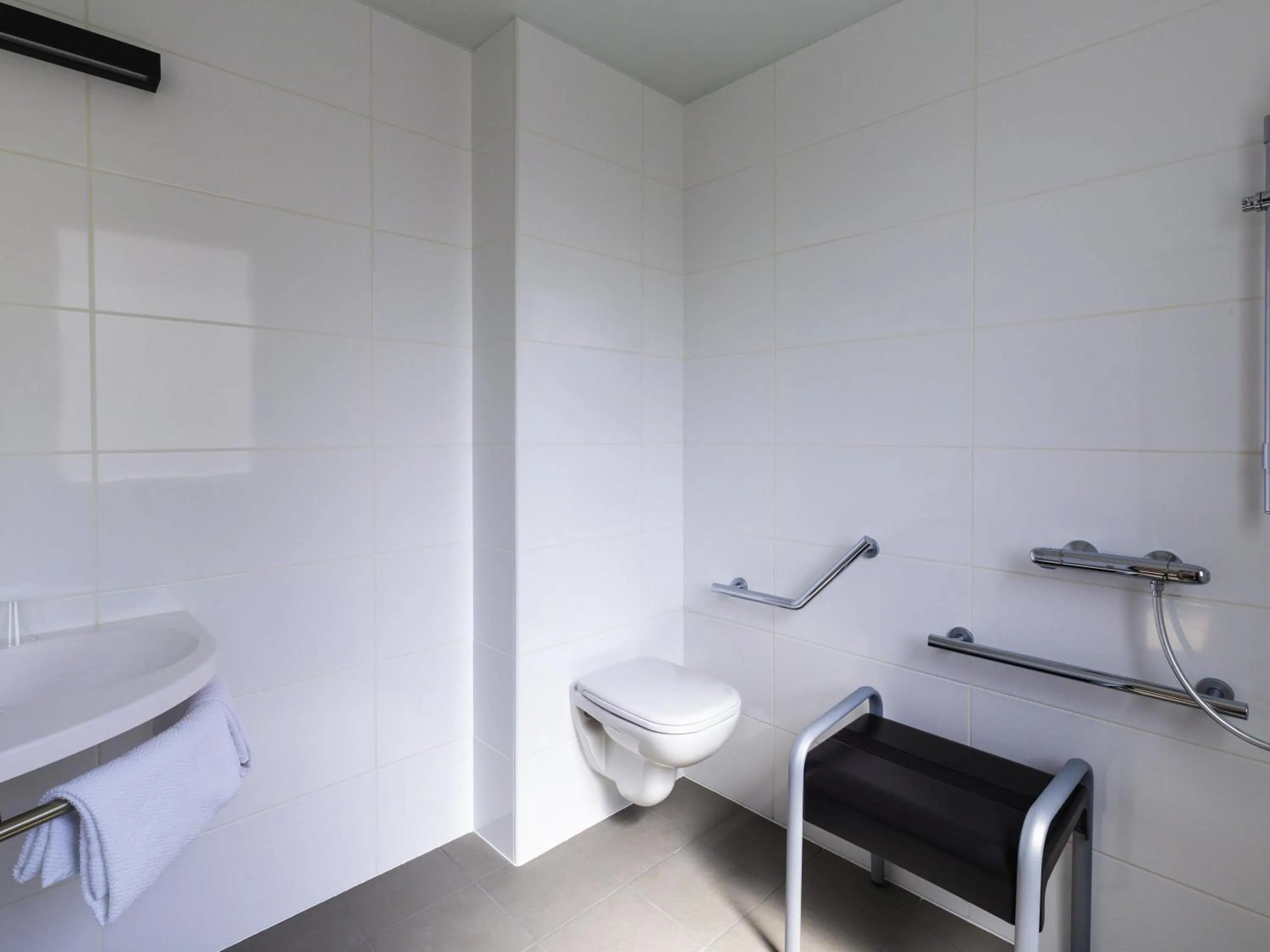 Bedroom in ibis budget Paris Porte de Vincennes