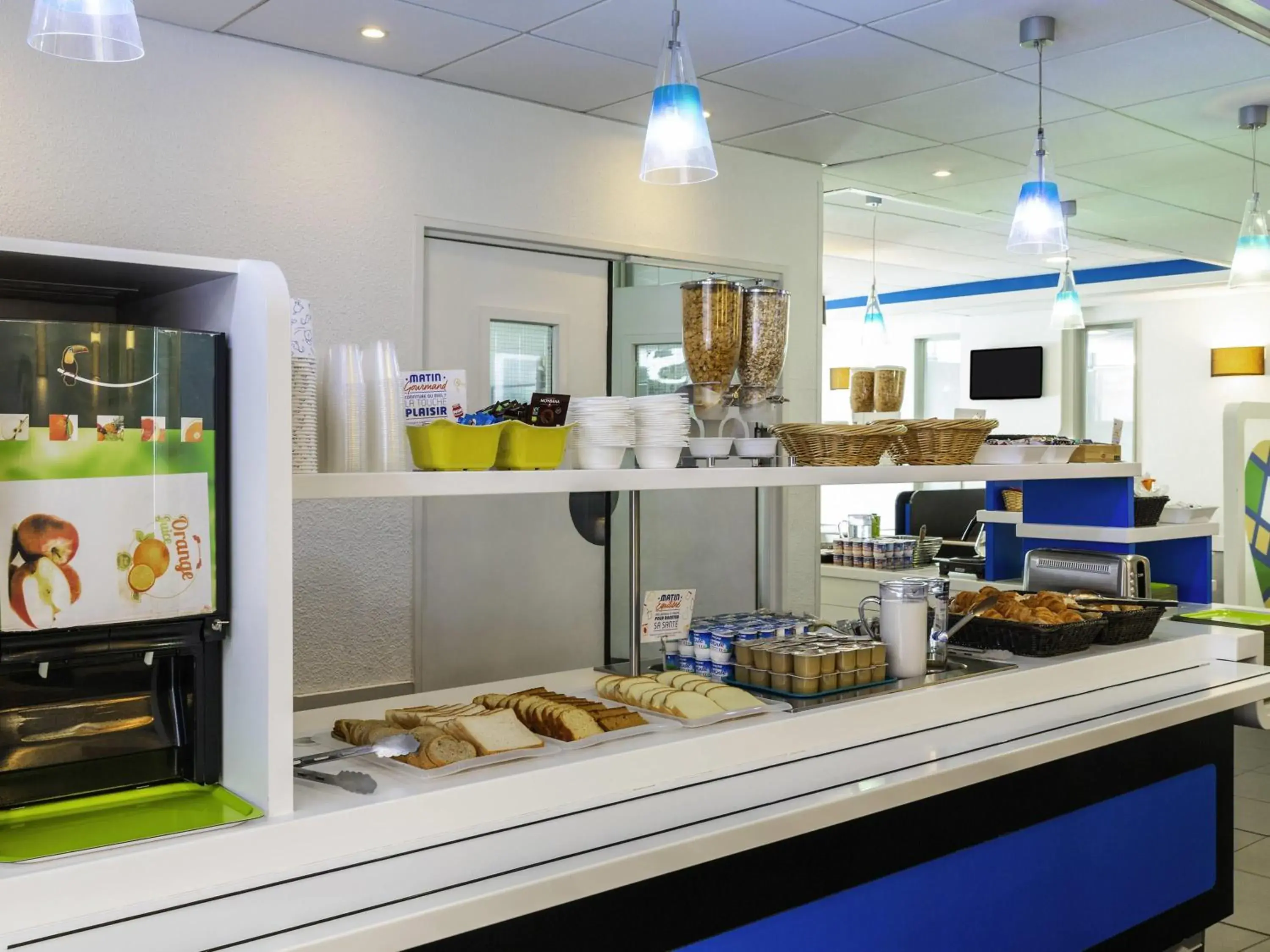 Breakfast in ibis budget Paris Porte de Vincennes Breakfast in ibis budget Paris Porte de Vincennes