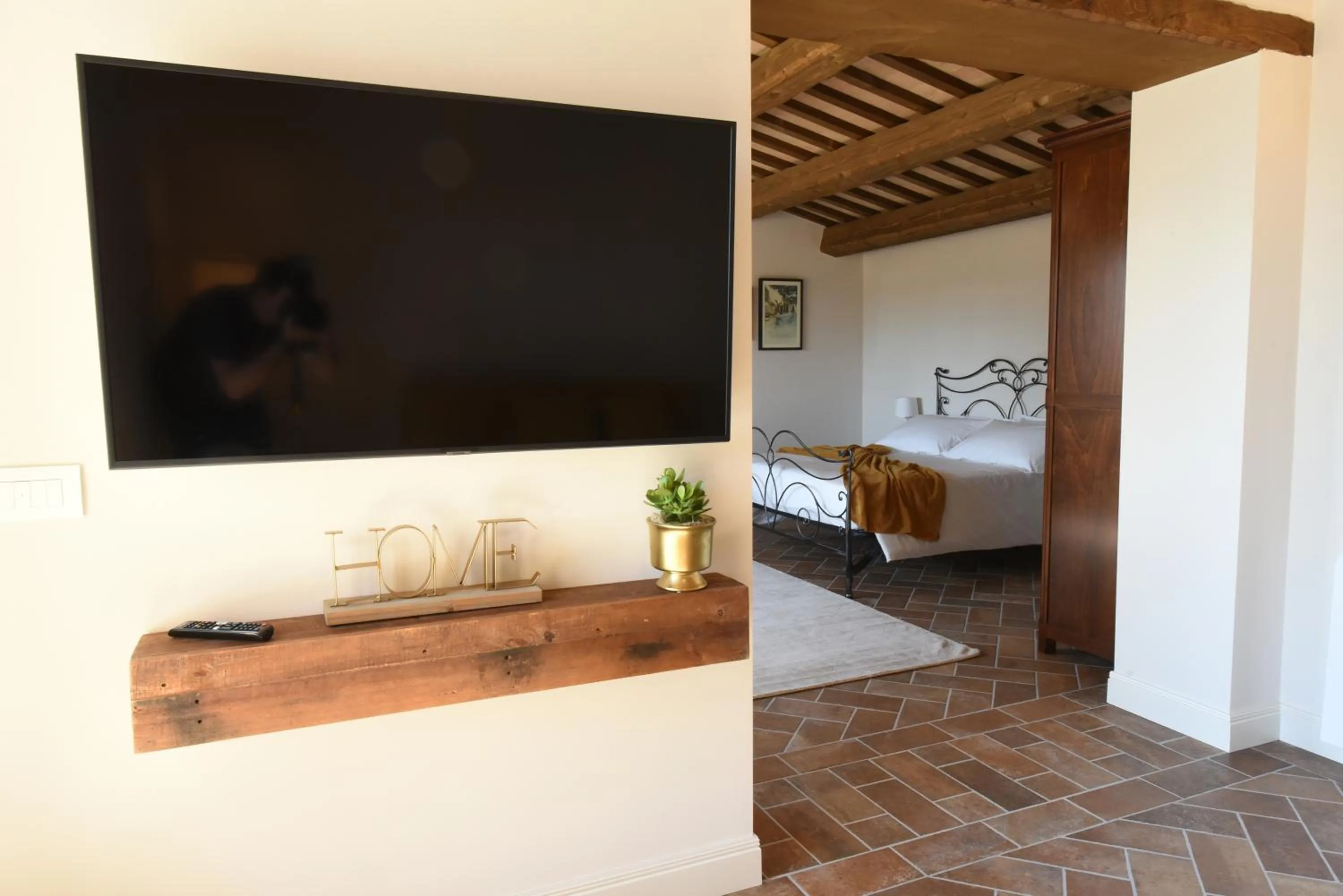 Bed in Villa Shmitanka