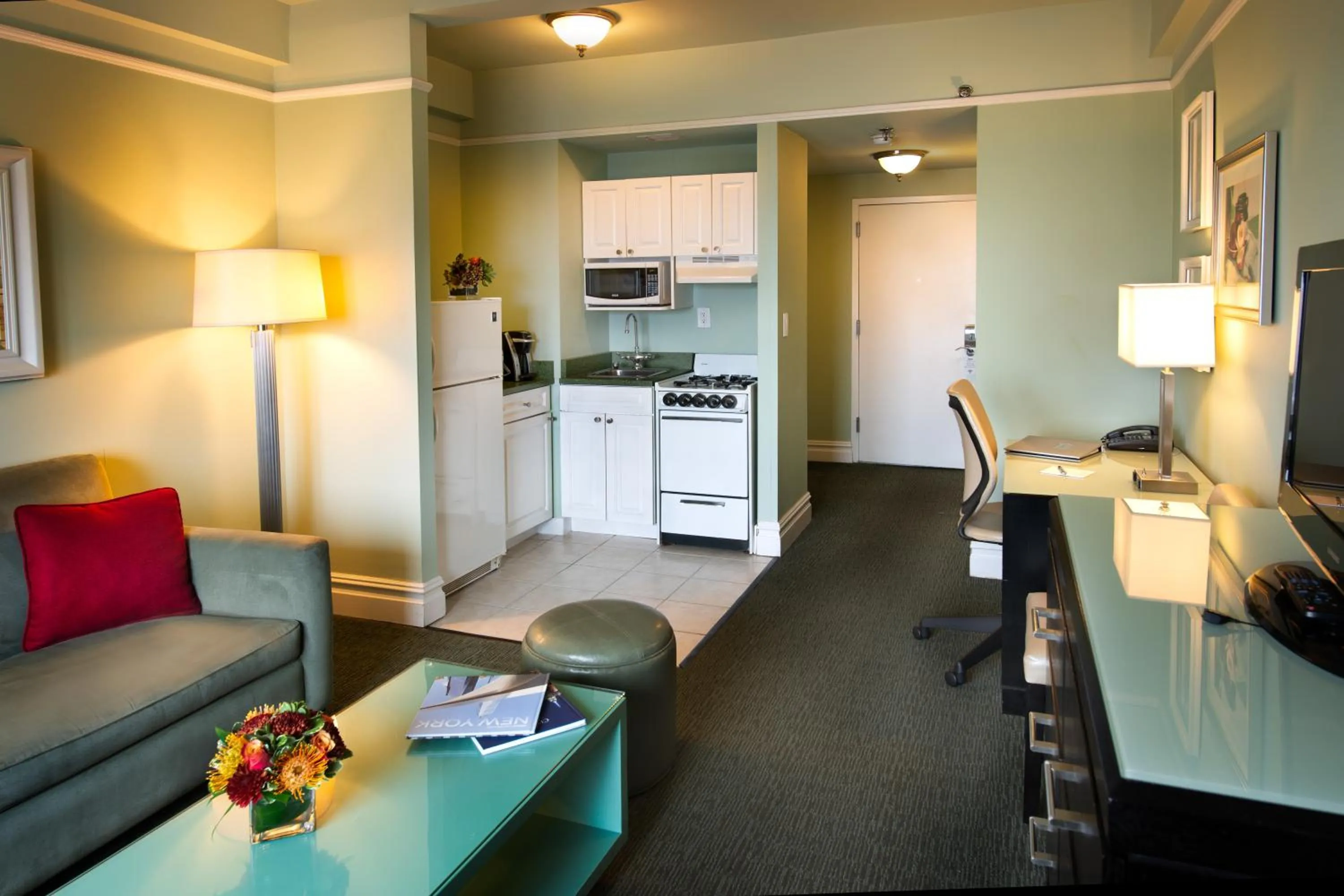 Kitchen or kitchenette in Hotel Beacon