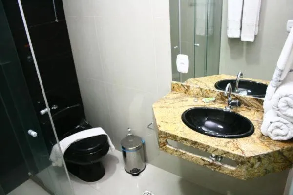 Bathroom in Rede Andrade Porto Praia