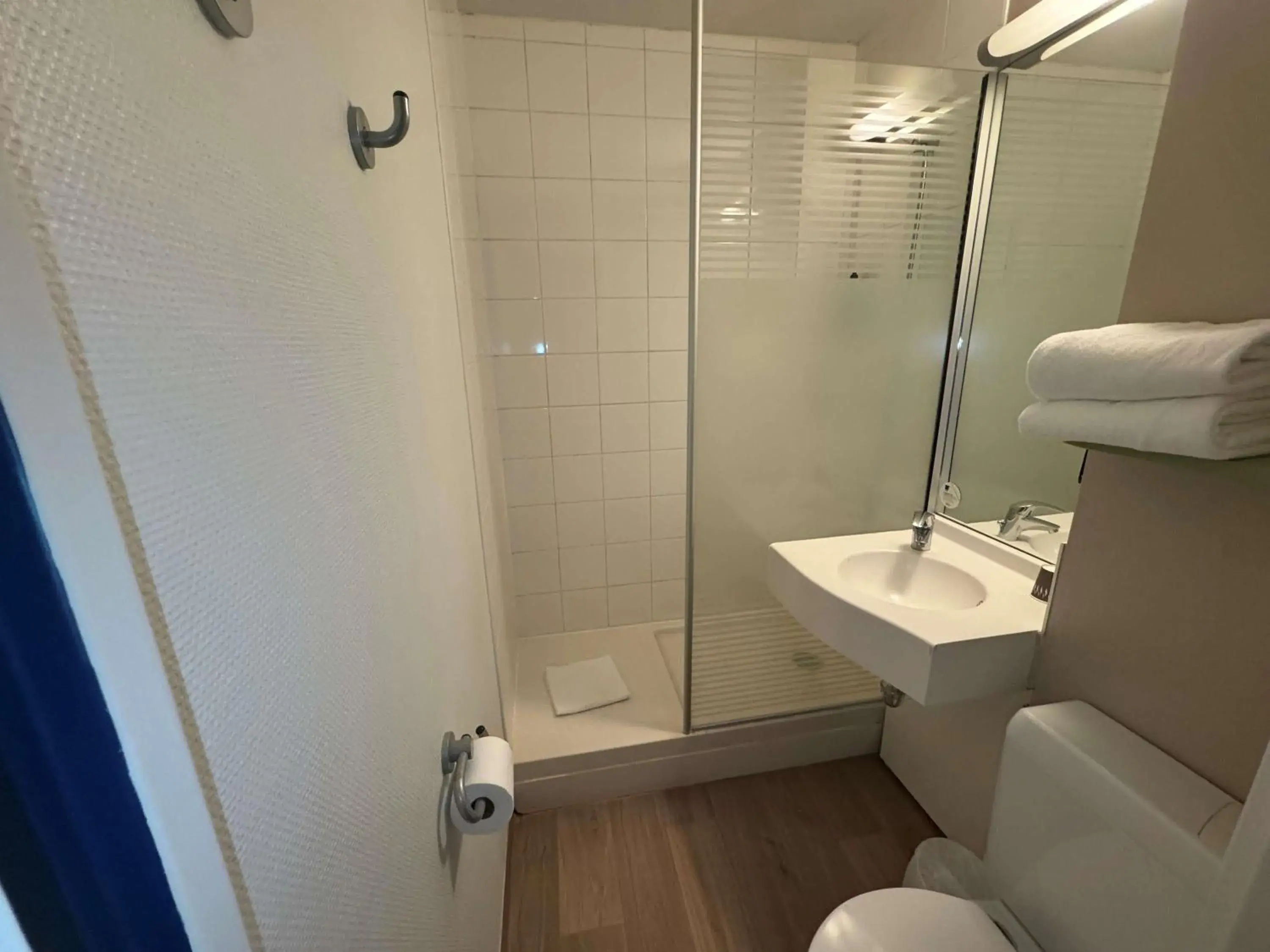 Bedroom in ibis budget Rouen Parc des Expos Zenith Bedroom in ibis budget Rouen Parc des Expos Zenith