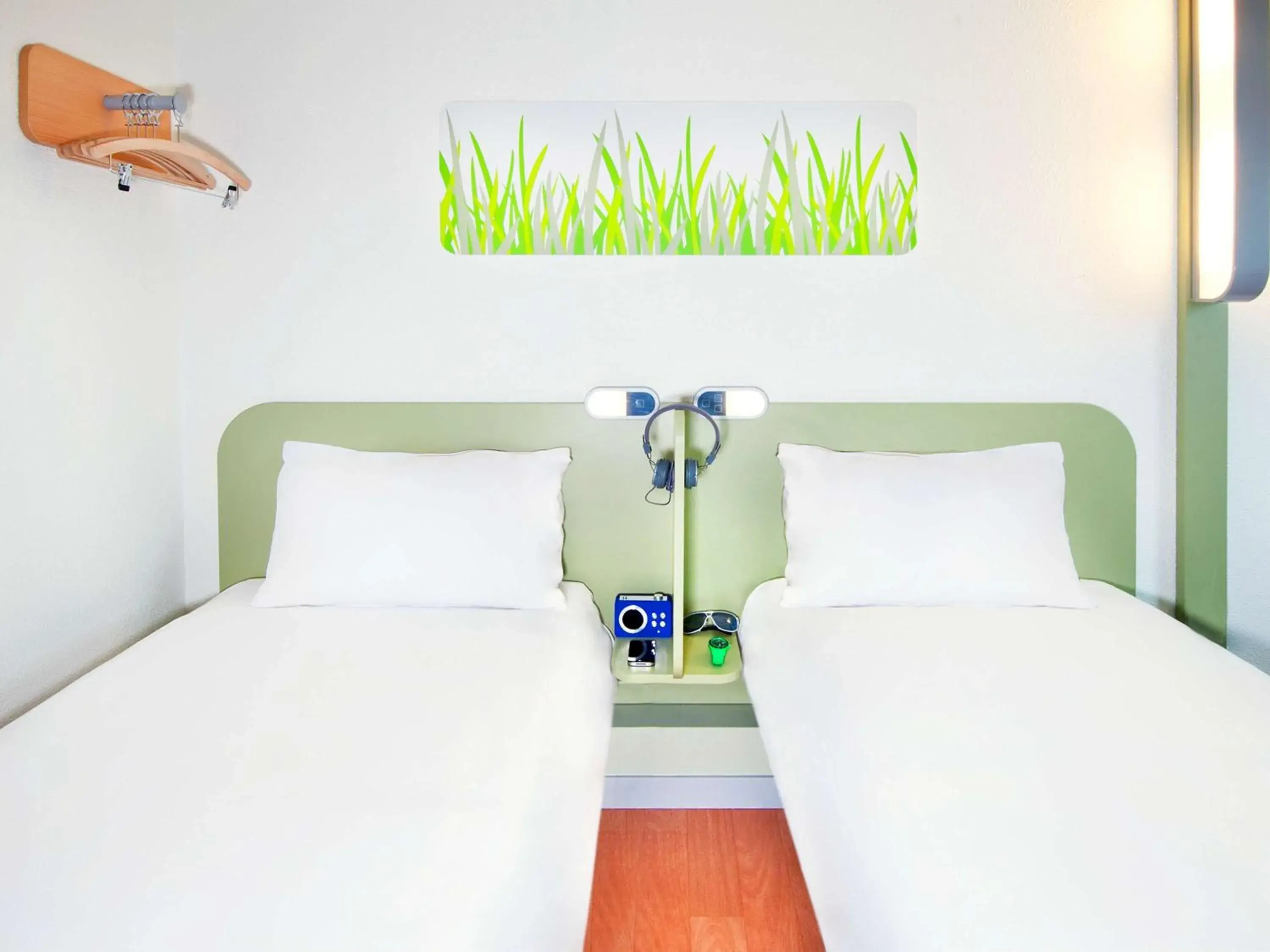 Bedroom, Bed in ibis budget Rouen Parc des Expos Zenith Bedroom, Bed in ibis budget Rouen Parc des Expos Zenith
