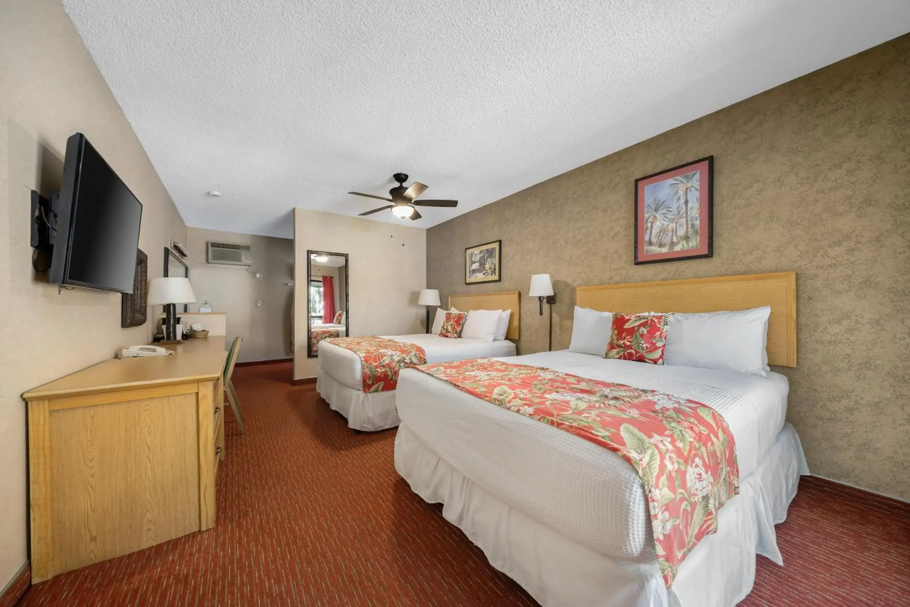 Bed in Caliente Tropics Bed in Caliente Tropics