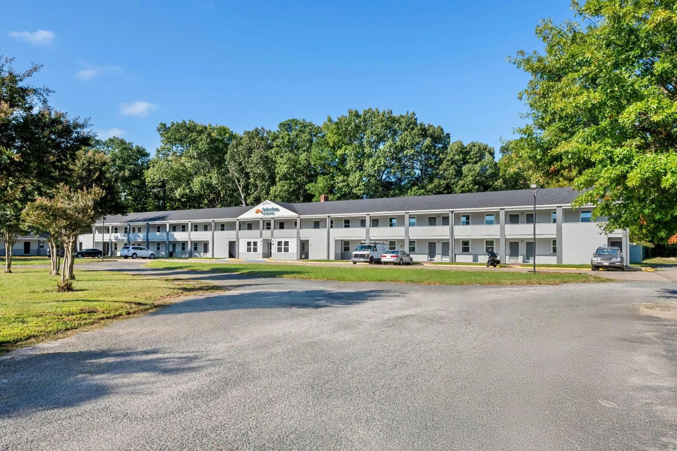 Property building in Suburban Studios Newport News - Hampton