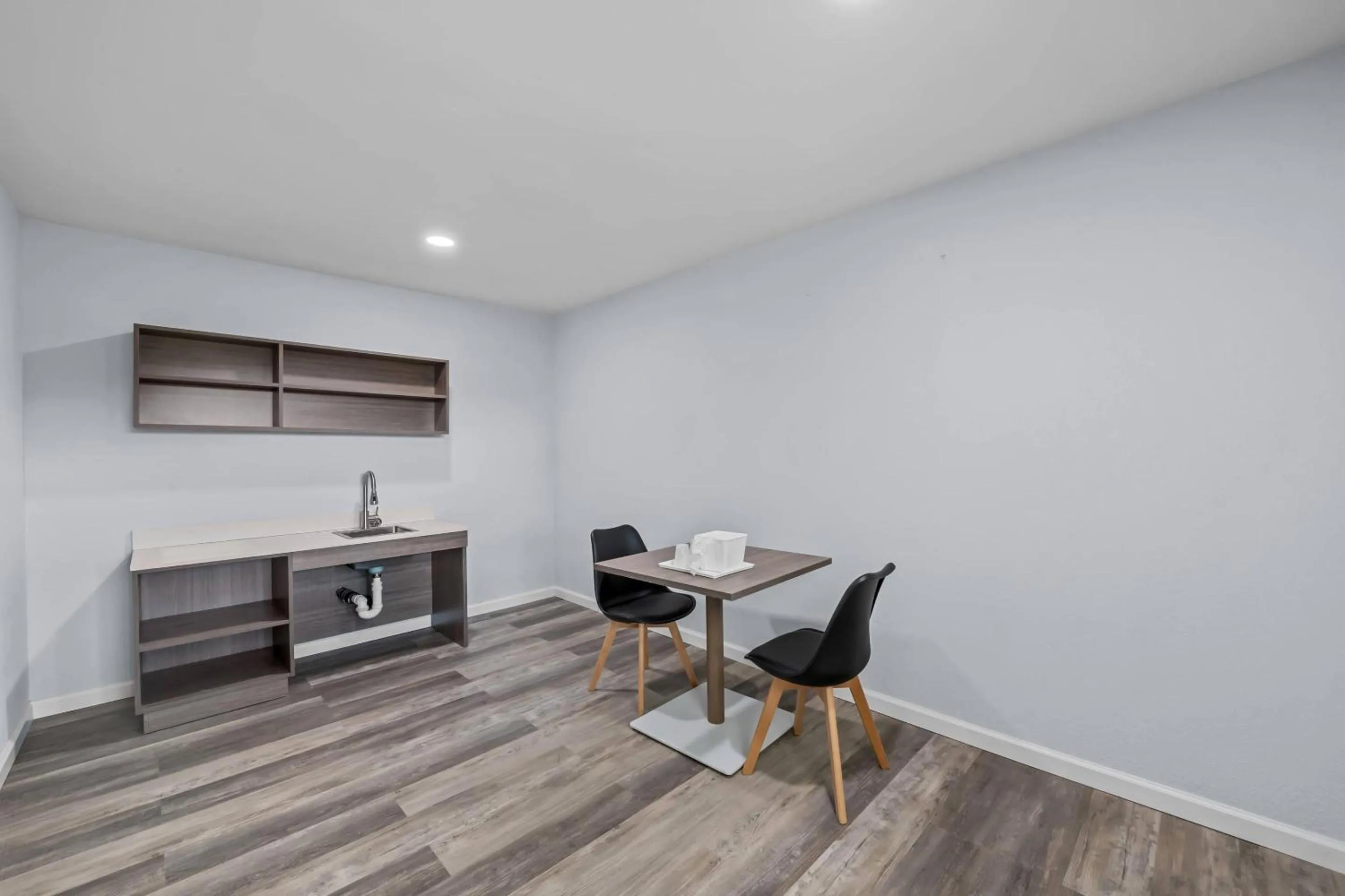 Bedroom in Suburban Studios Newport News - Hampton