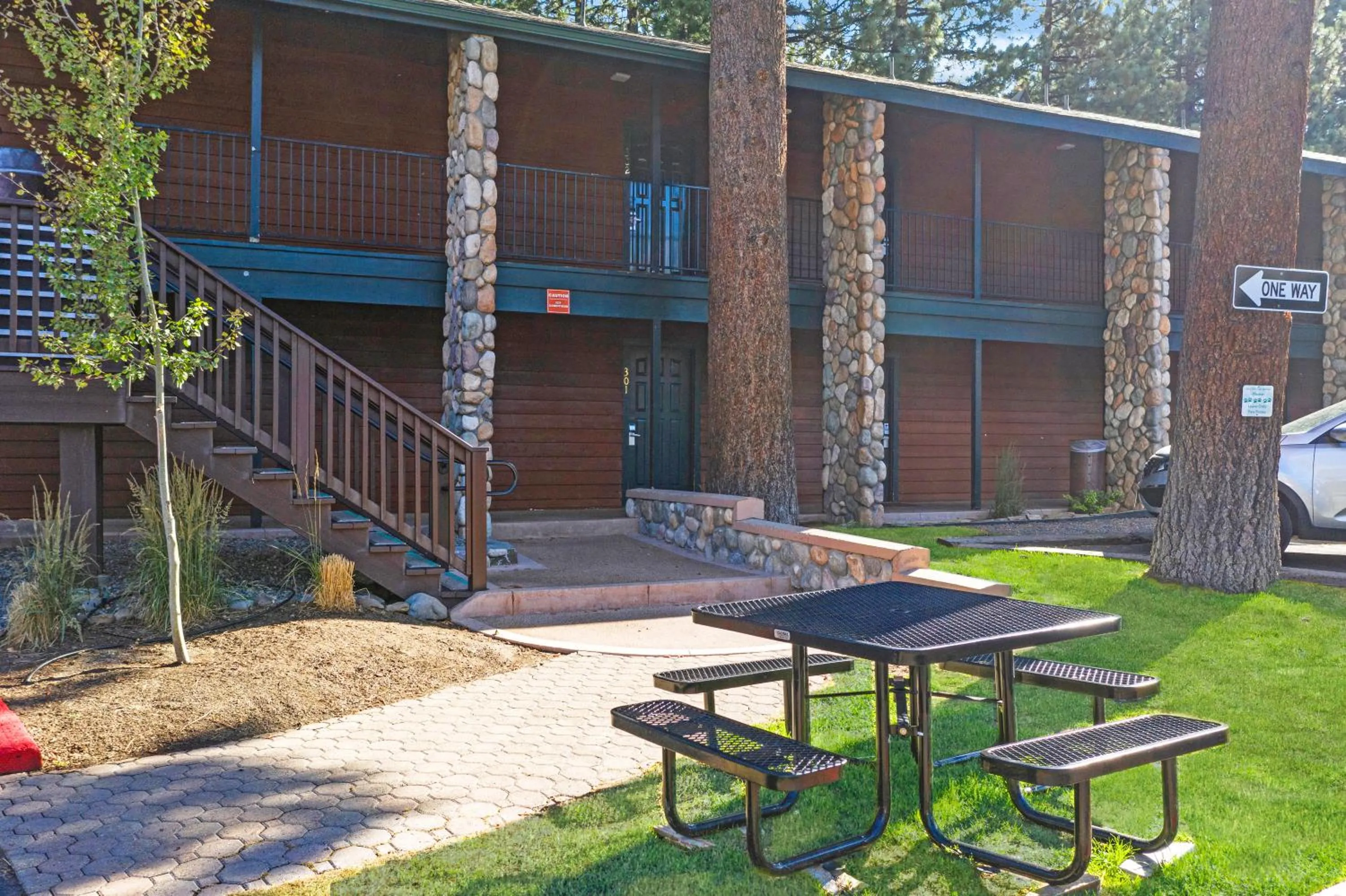 Pets in 3 Peaks Resort & Beach Club